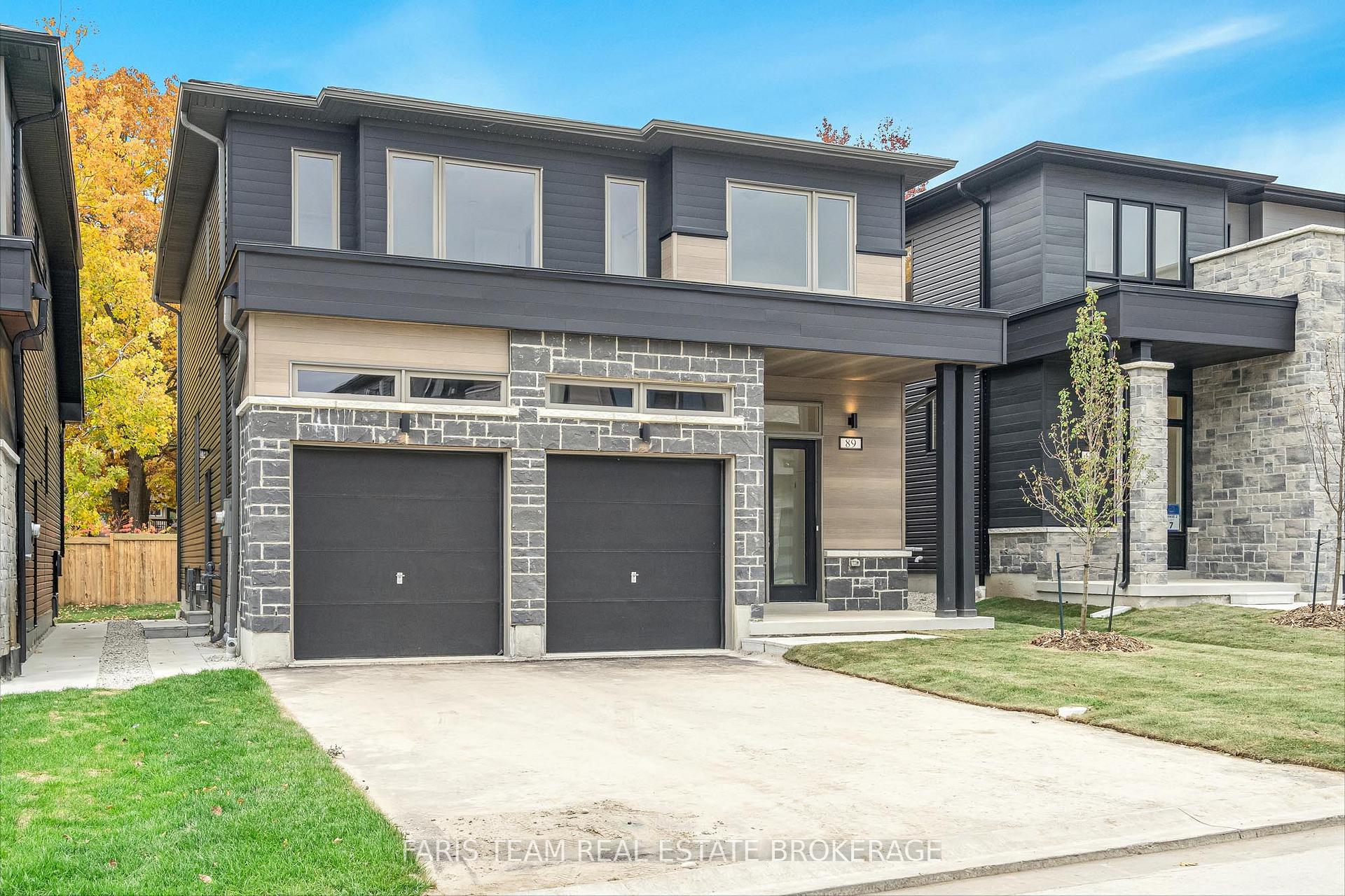 Photo 3 of 89 Berkely Street, Wasaga Beach — HOMEH
