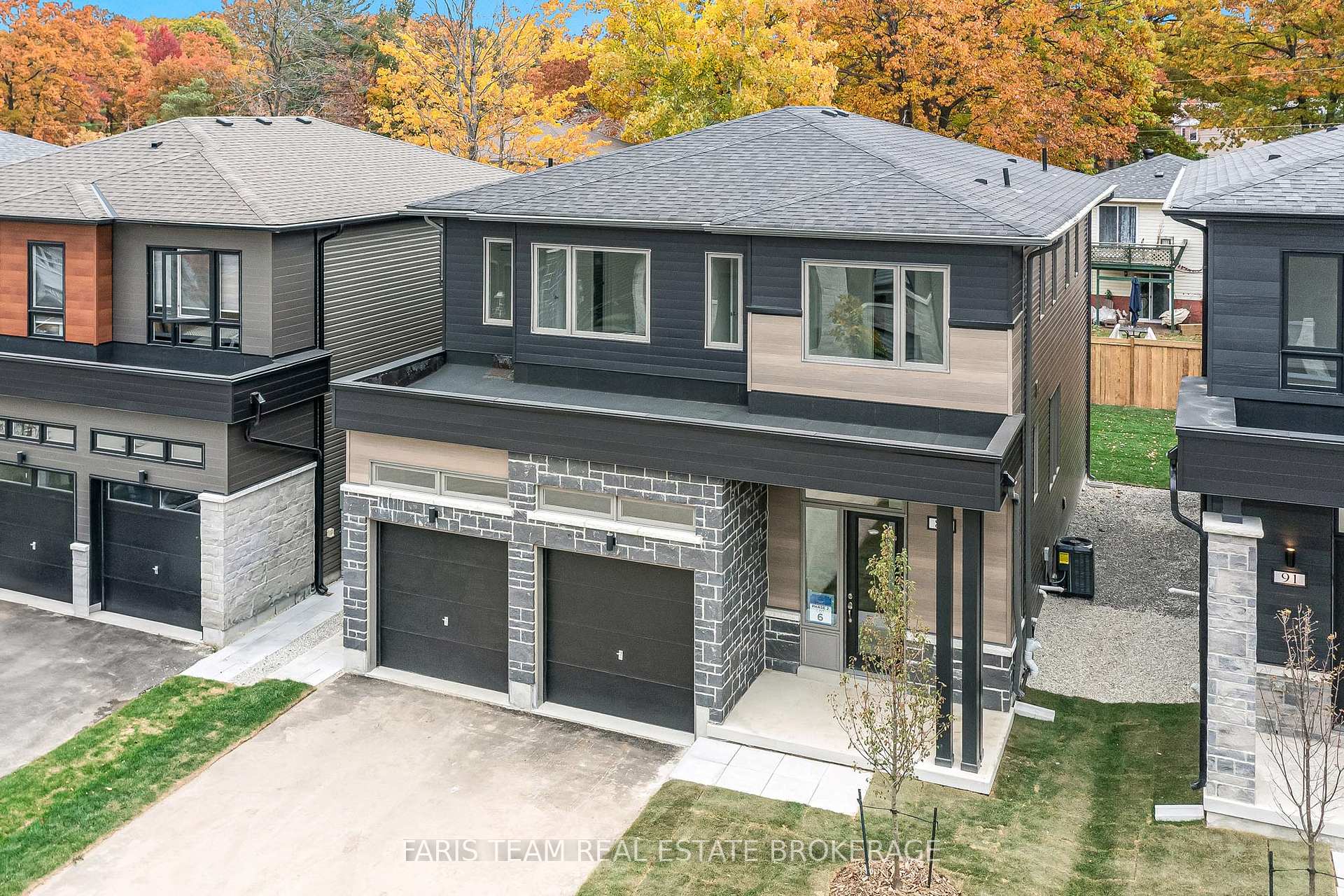 Photo 5 of 89 Berkely Street, Wasaga Beach — HOMEH