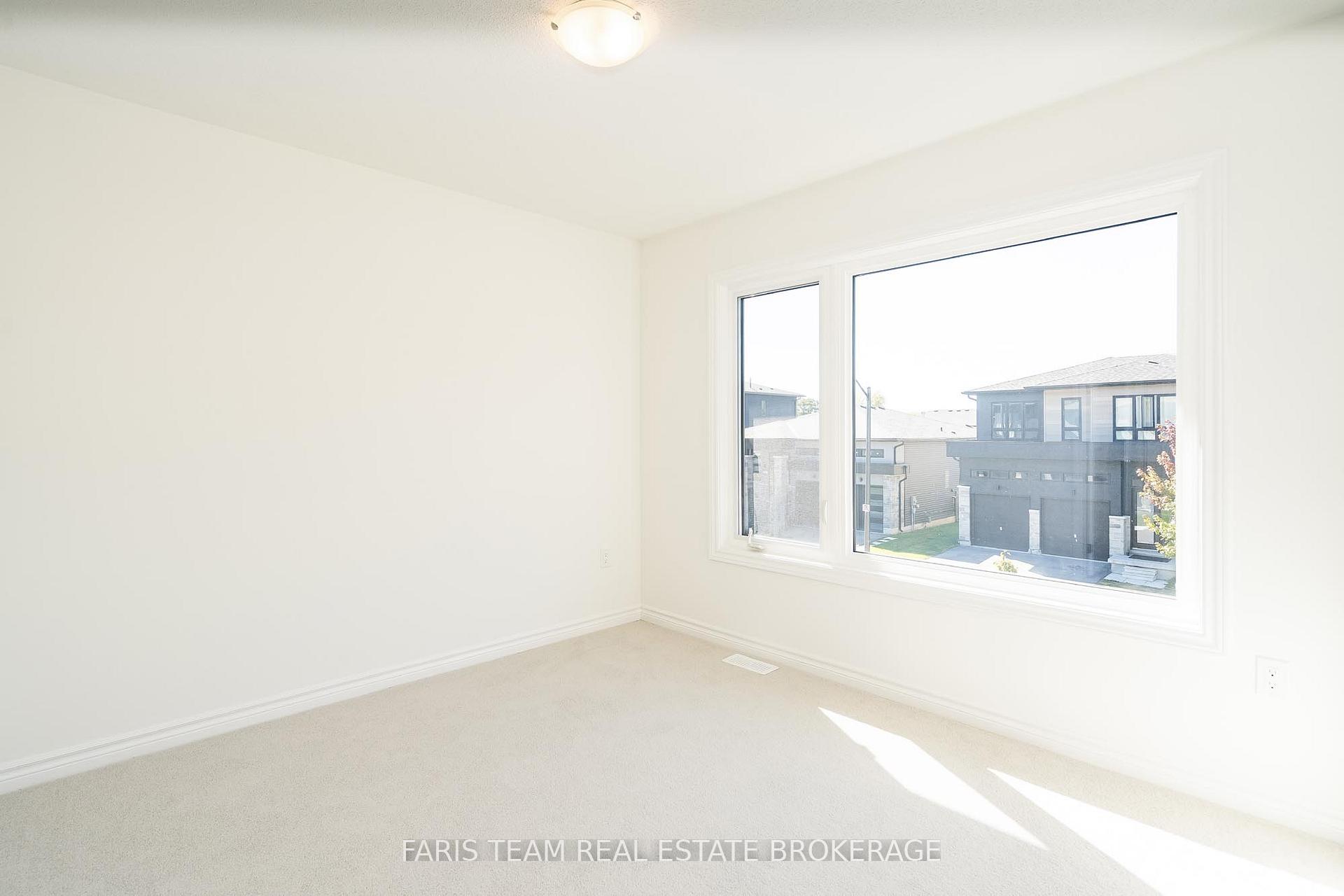 Photo 39 of 89 Berkely Street, Wasaga Beach — HOMEH
