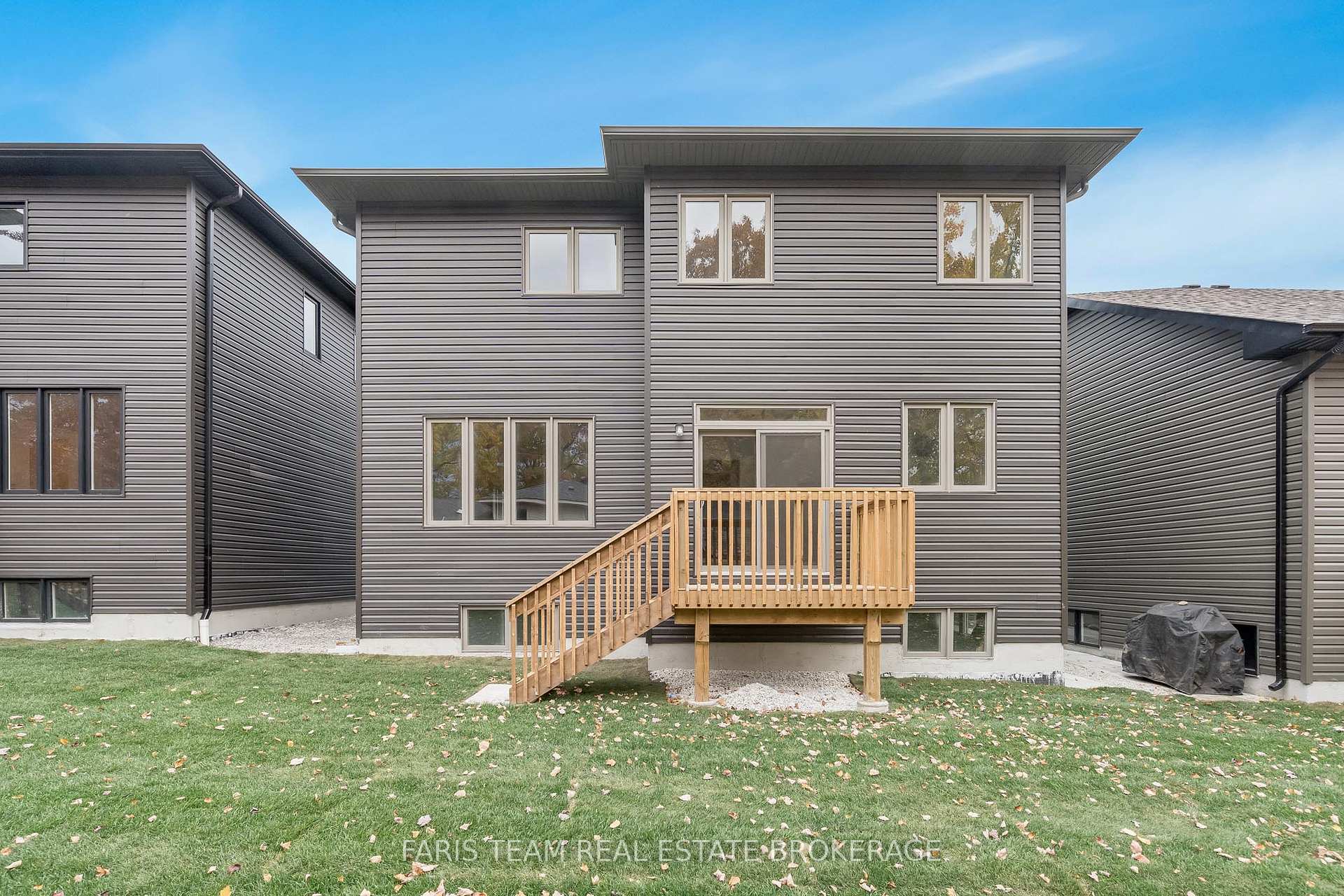 Photo 20 of 89 Berkely Street, Wasaga Beach — HOMEH