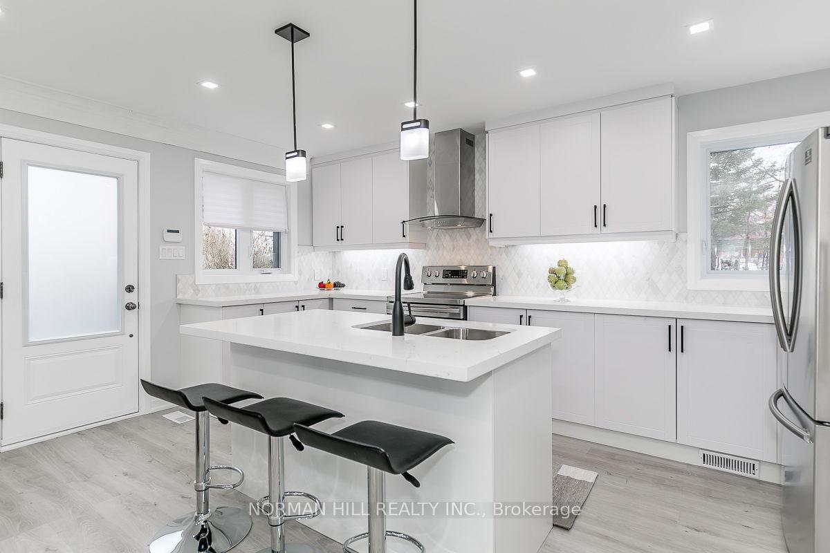 Photo 8 of 72 Cumberland Street, Barrie, Allandale — HOMEH