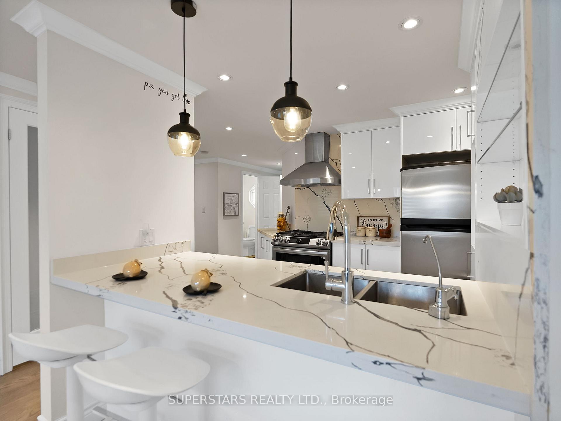 Photo 5 of 109 Lee Crescent, Barrie, Holly — HOMEH