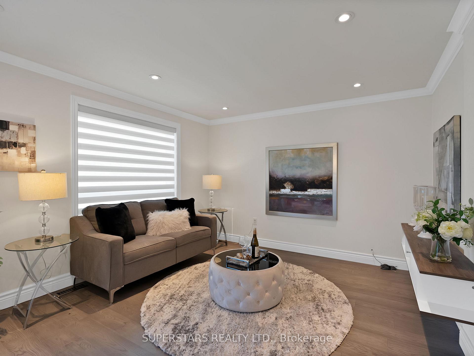 Photo 9 of 109 Lee Crescent, Barrie, Holly — HOMEH