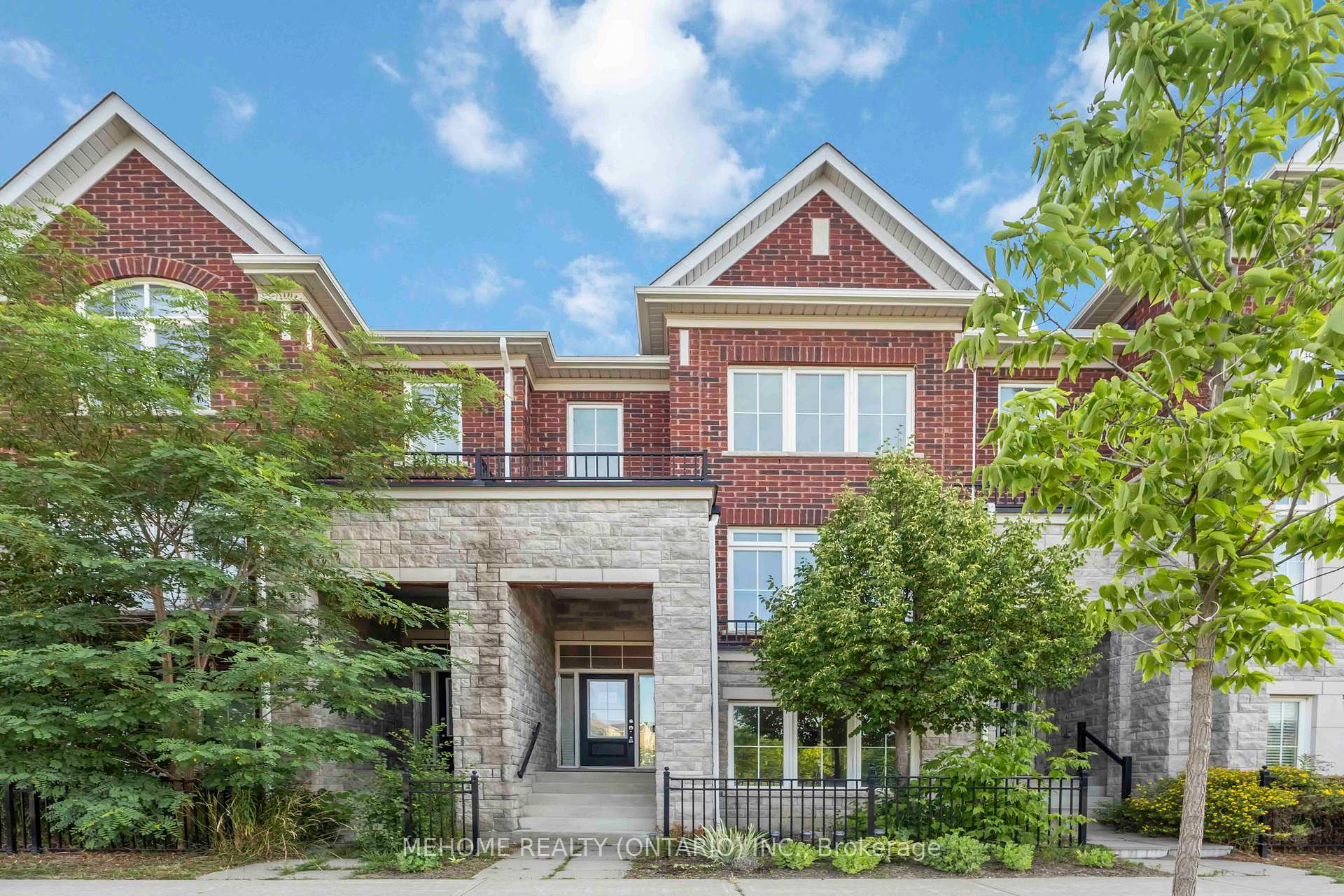 Photo 1 of 229 Dundas Way, Markham, Greensborough — HOMEH