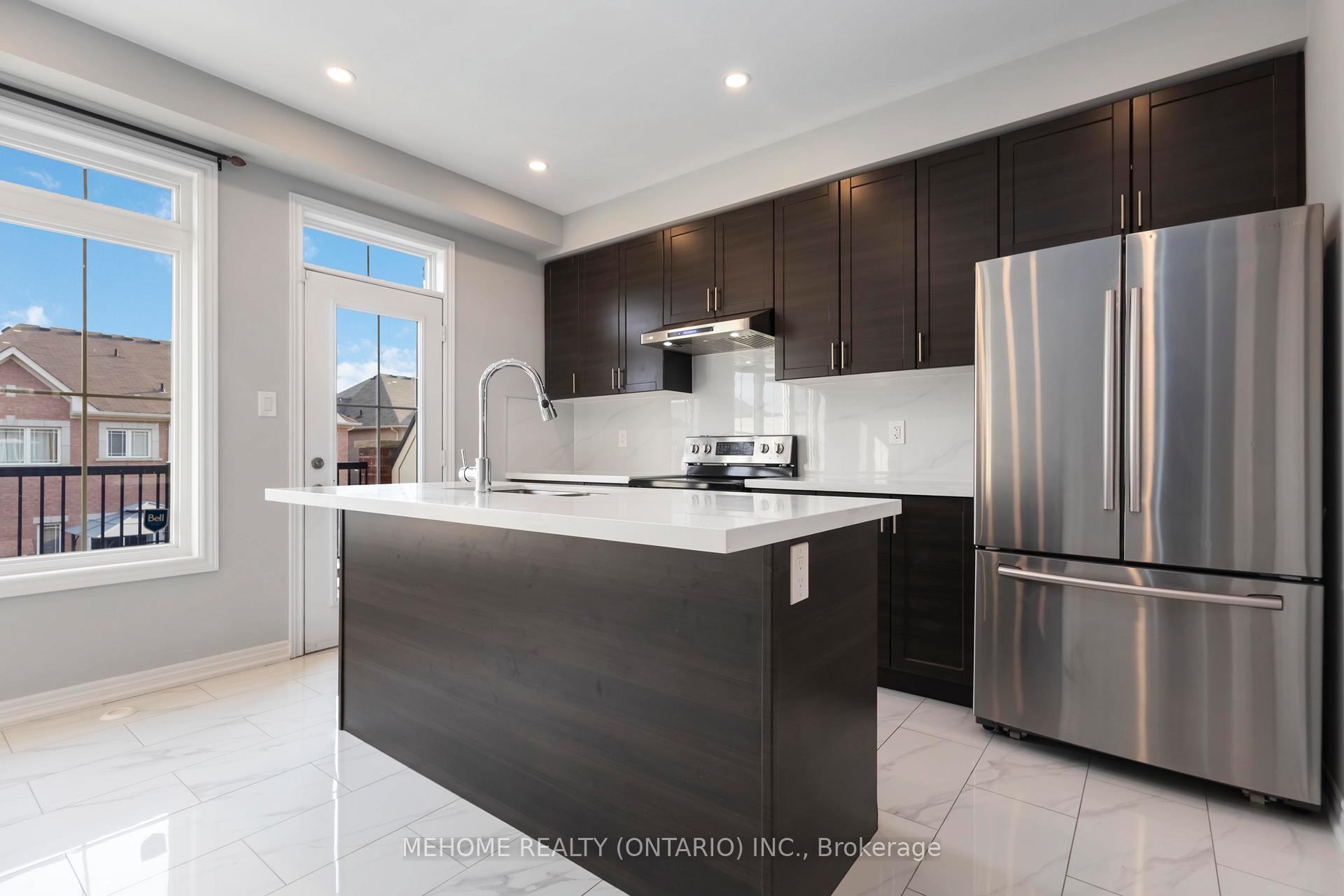 Photo 6 of 229 Dundas Way, Markham, Greensborough — HOMEH