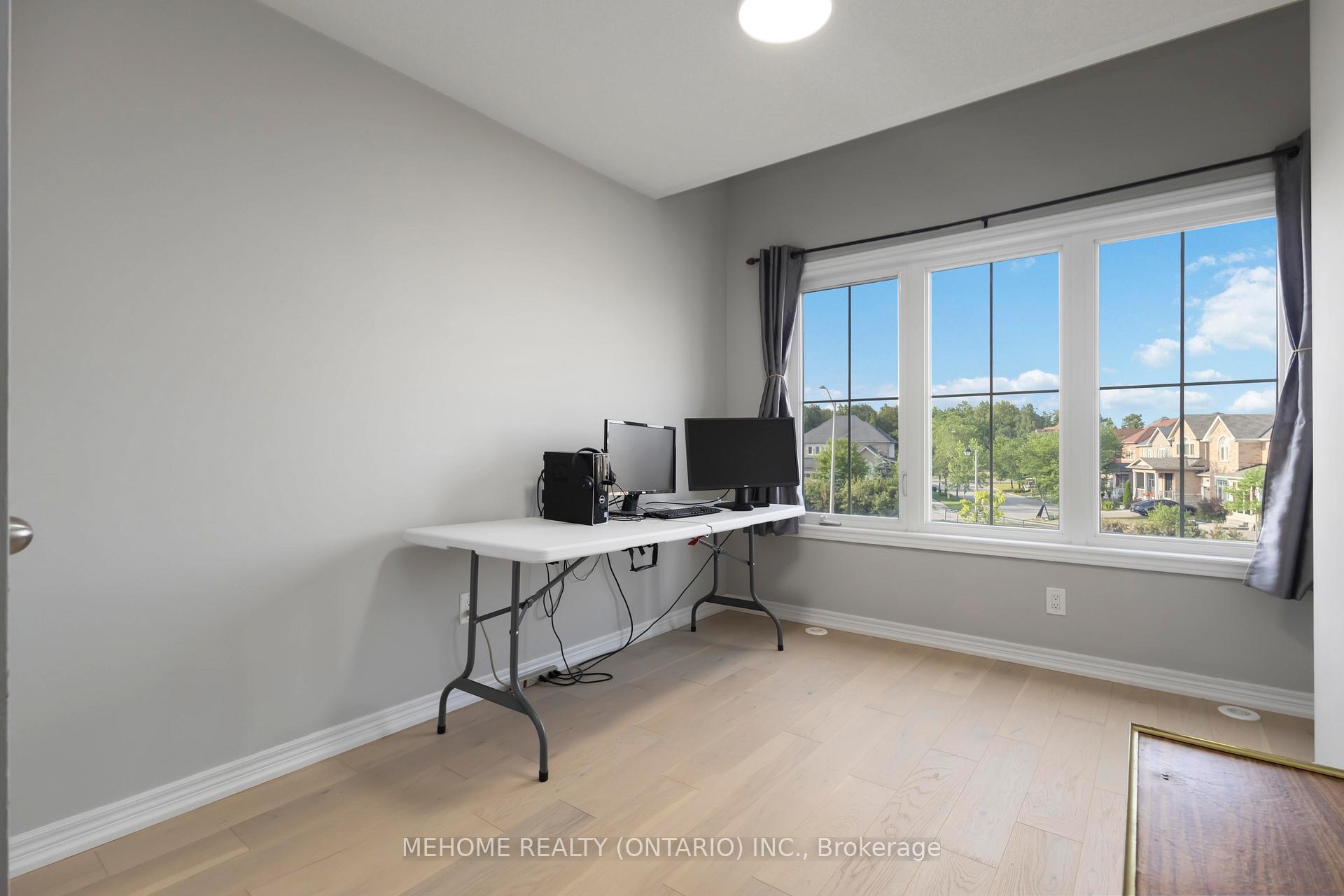 Photo 17 of 229 Dundas Way, Markham, Greensborough — HOMEH
