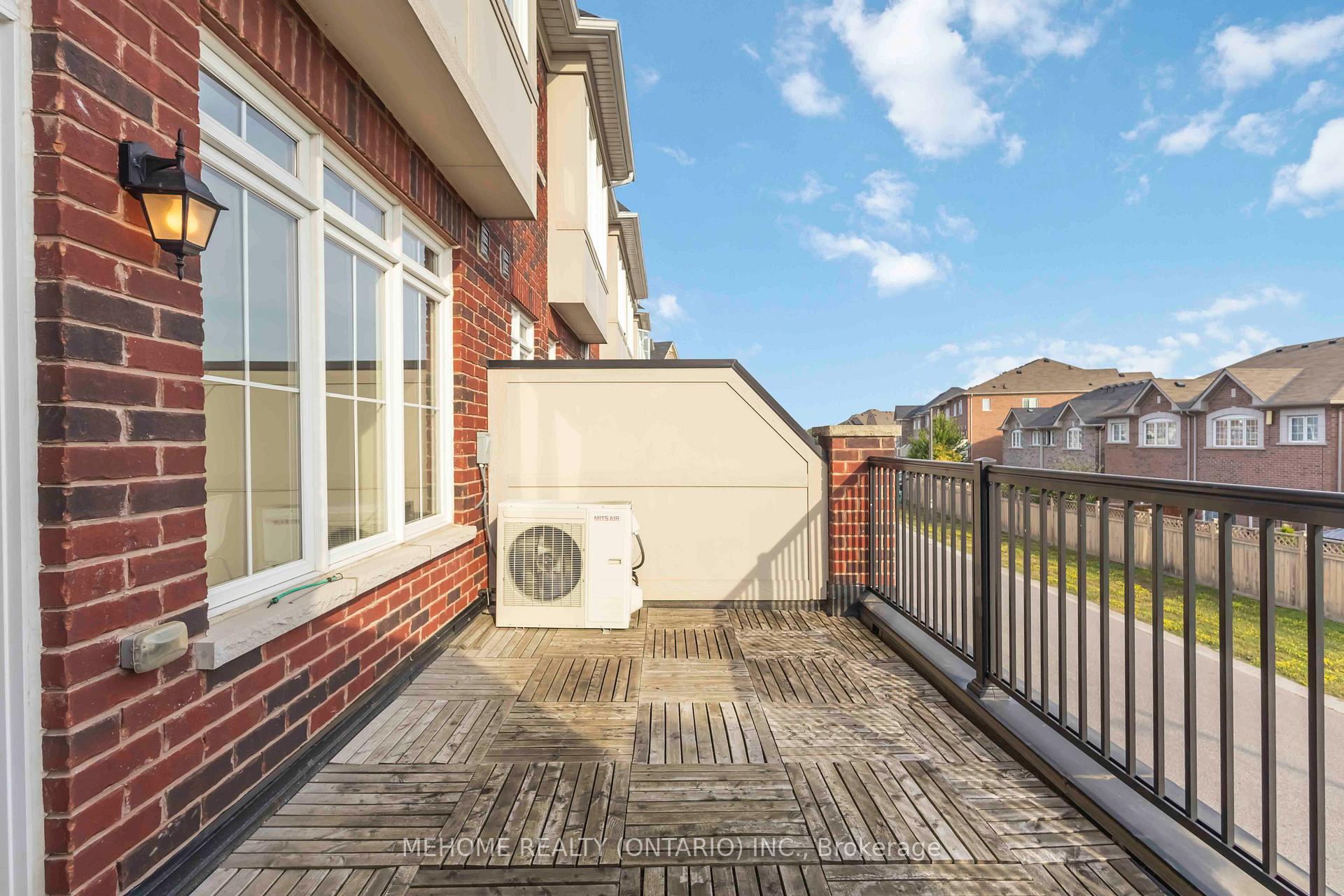 Photo 22 of 229 Dundas Way, Markham, Greensborough — HOMEH