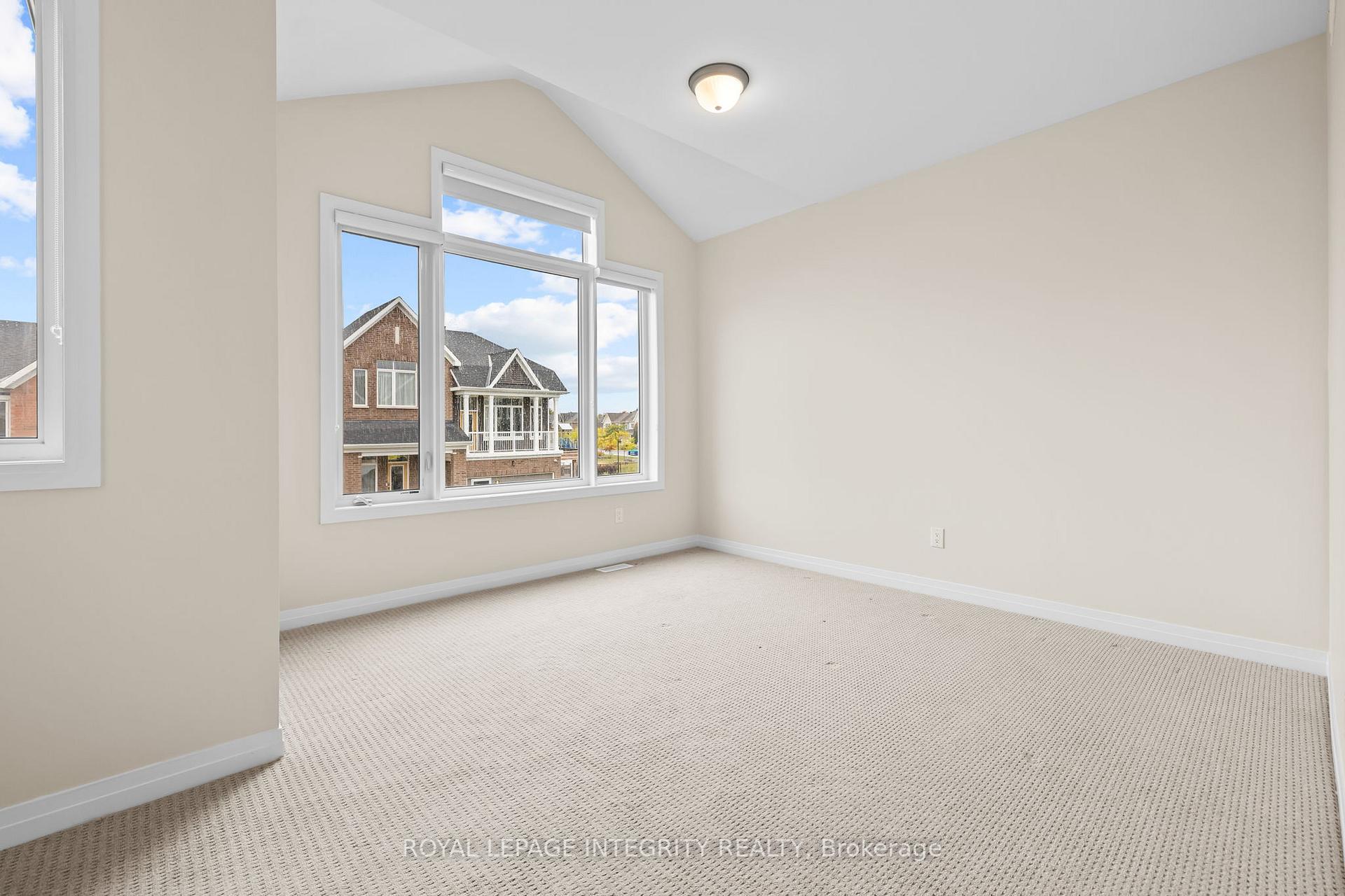 Photo 3 of 807 Mercier Crescent, Ottawa, Chapel Hill South - Orleans Village — HOMEH