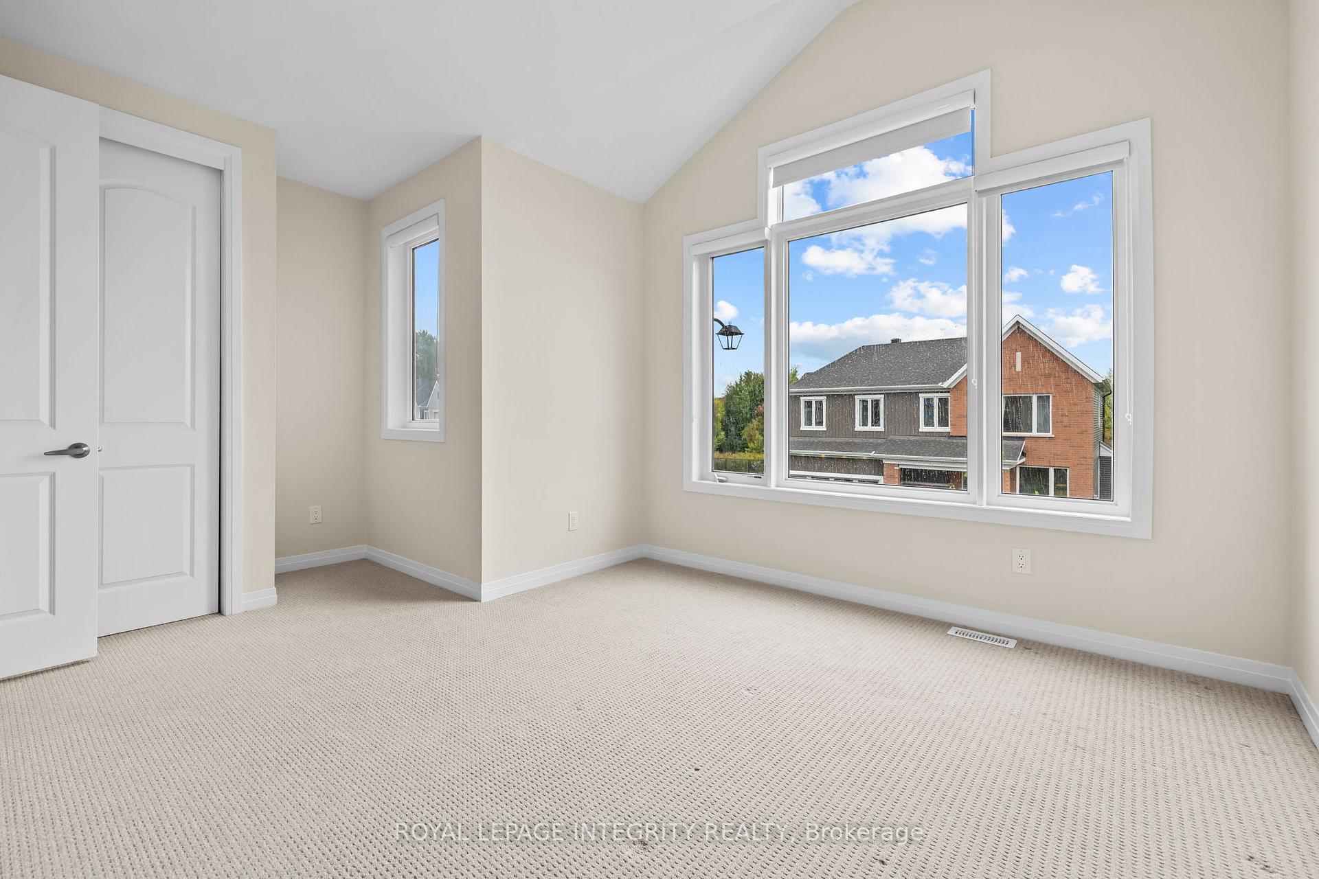 Photo 35 of 807 Mercier Crescent, Ottawa, Chapel Hill South - Orleans Village — HOMEH