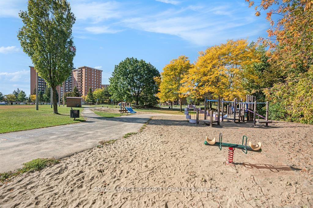 Photo 35 of Unit 706, 2020 Jasmine Crescent, Ottawa, Beacon Hill South — HOMEH
