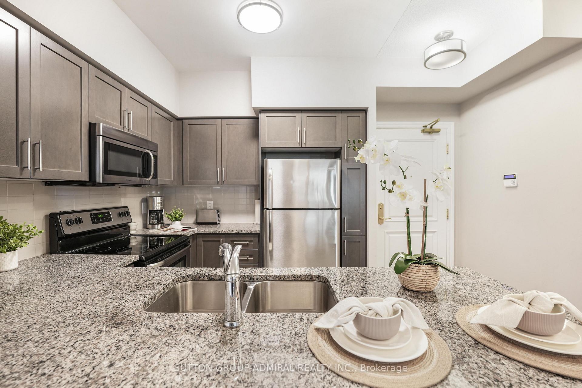 Photo 11 of Unit 1016, 9255 Jane Street, Vaughan, Maple — HOMEH