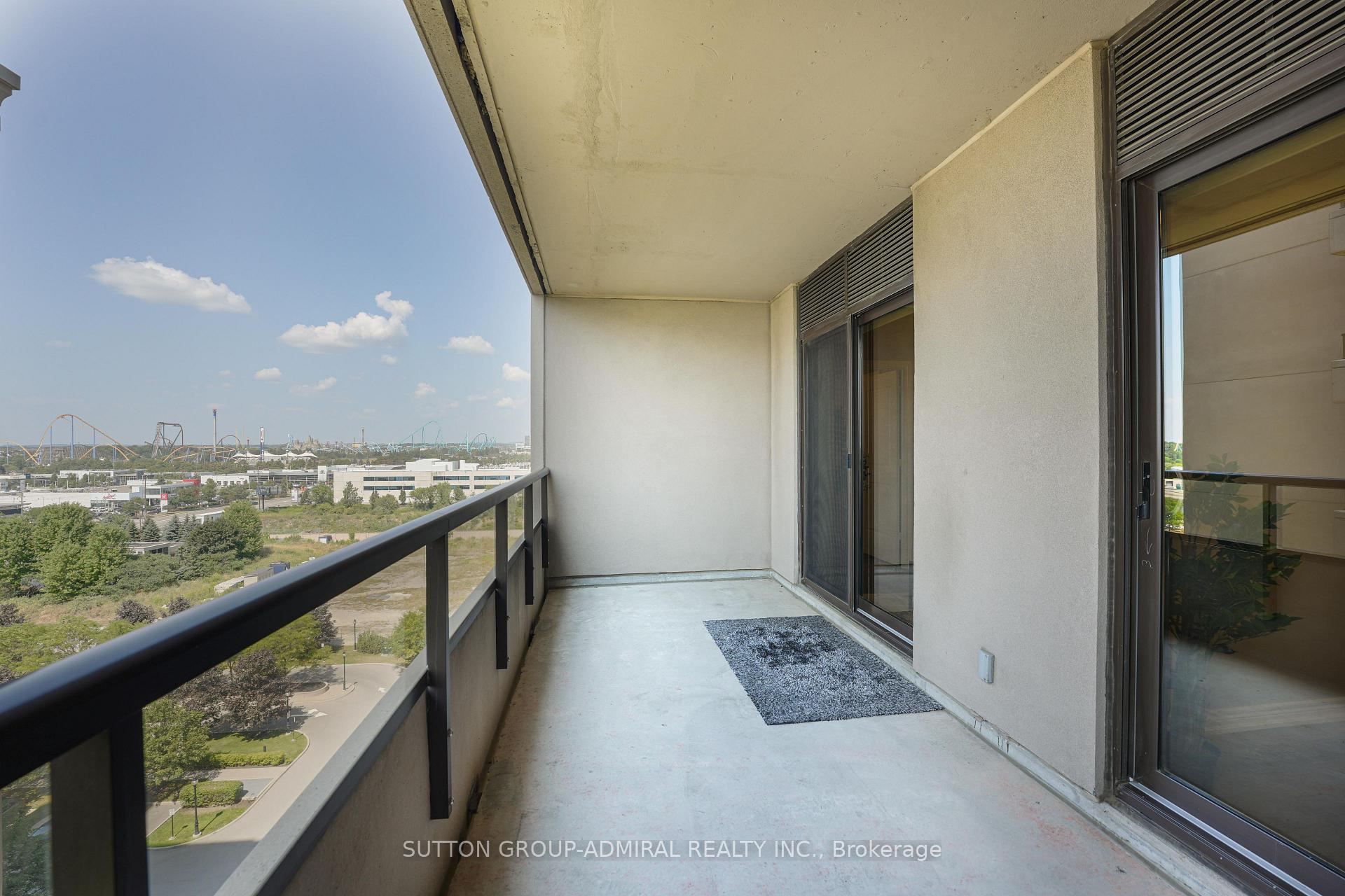 Photo 8 of Unit 1016, 9255 Jane Street, Vaughan, Maple — HOMEH