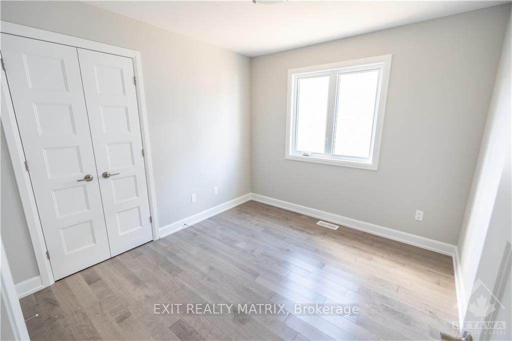 Photo 14 of 1405 Caroline Court, Cornwall — HOMEH
