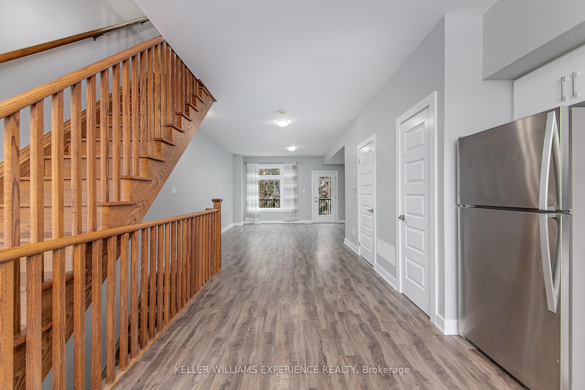 Photo 9 of Unit 42 (Upper), 540 Essa Road, Barrie, Holly — HOMEH