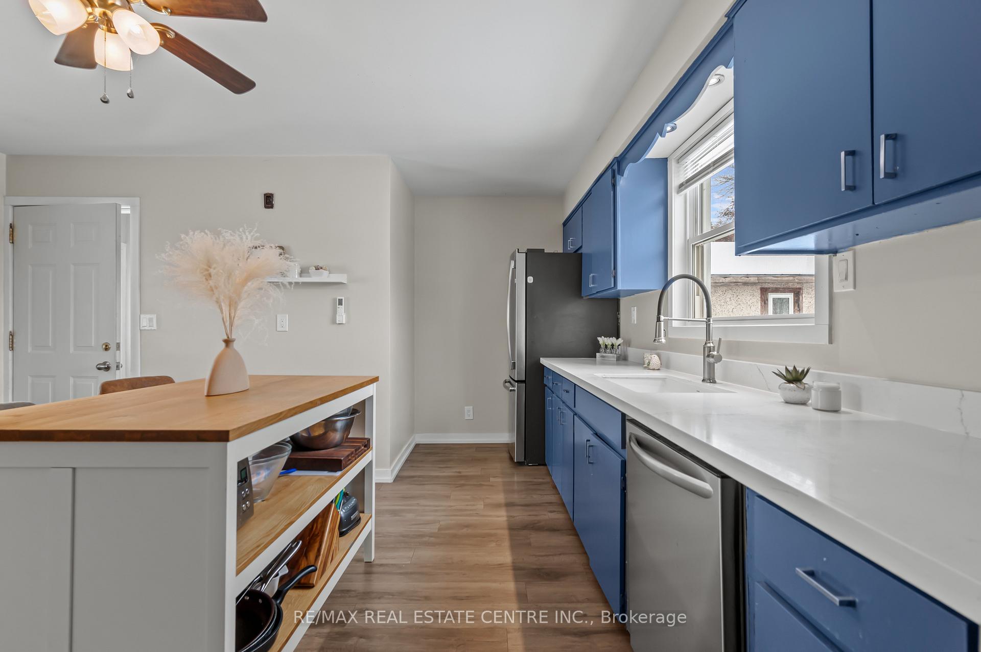 Photo 12 of 11 Princess Street, Brant, South Dumfries — HOMEH