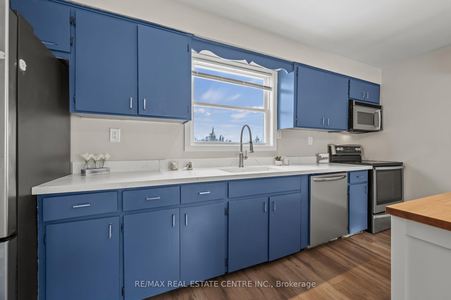 Photo 13 of 11 Princess Street, Brant, South Dumfries — HOMEH