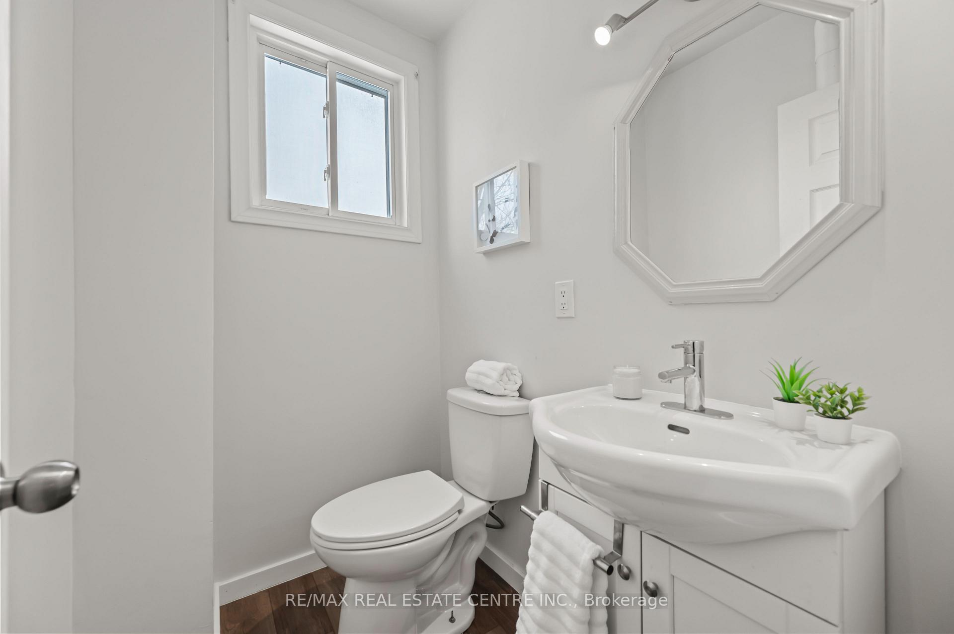 Photo 16 of 11 Princess Street, Brant, South Dumfries — HOMEH