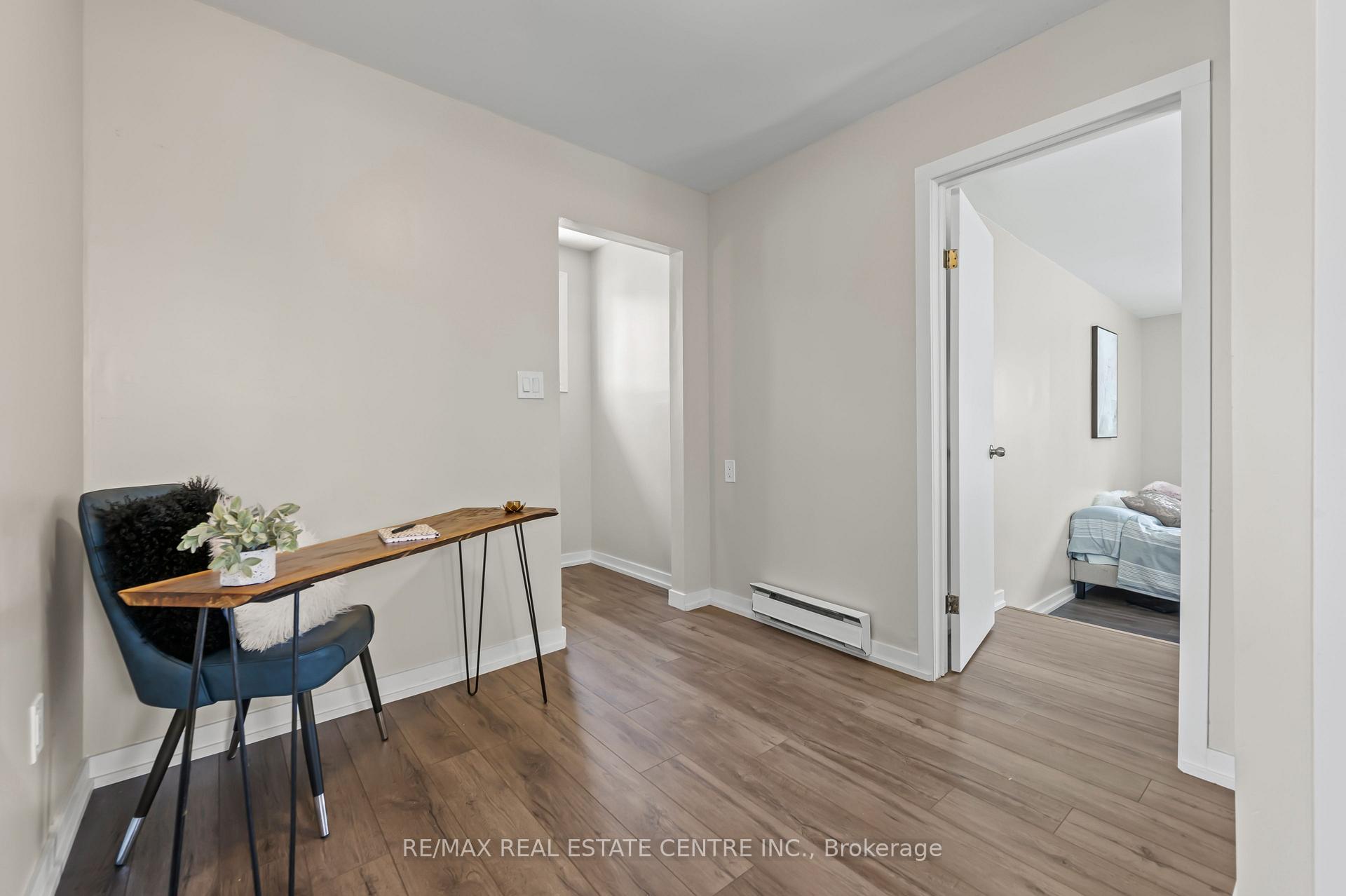 Photo 20 of 11 Princess Street, Brant, South Dumfries — HOMEH