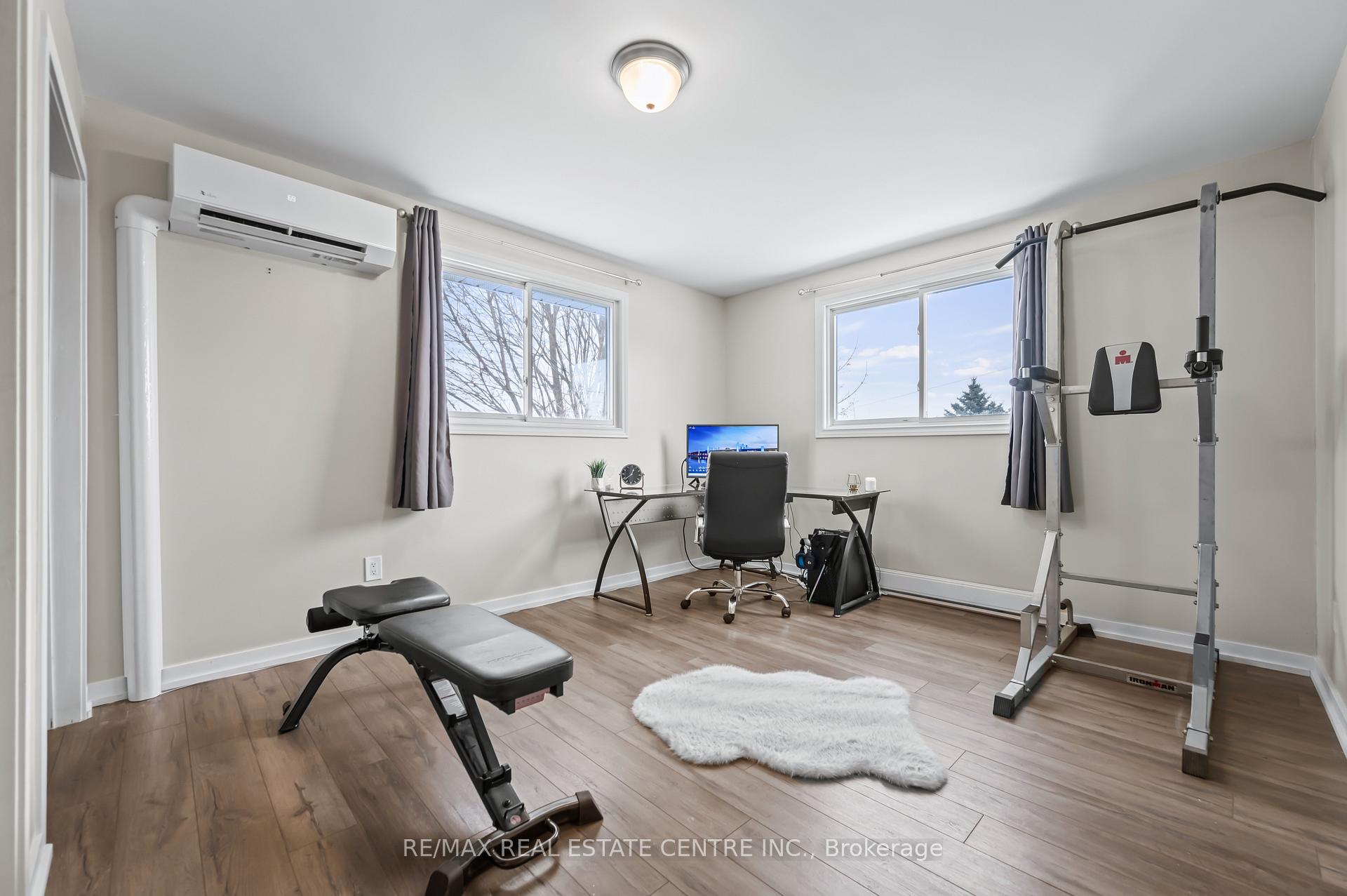 Photo 24 of 11 Princess Street, Brant, South Dumfries — HOMEH