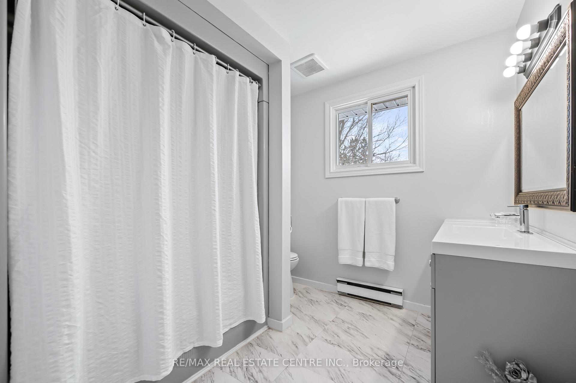 Photo 26 of 11 Princess Street, Brant, South Dumfries — HOMEH