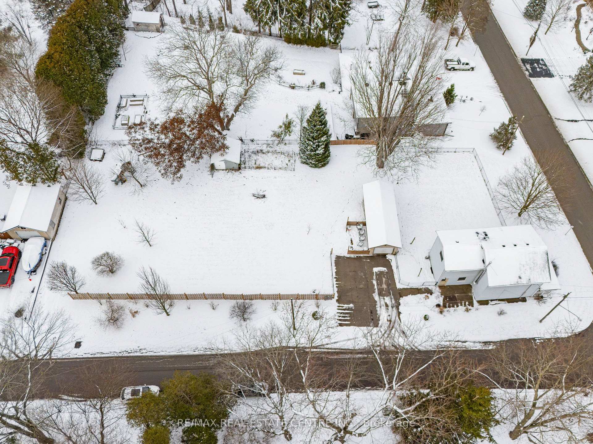 Photo 34 of 11 Princess Street, Brant, South Dumfries — HOMEH