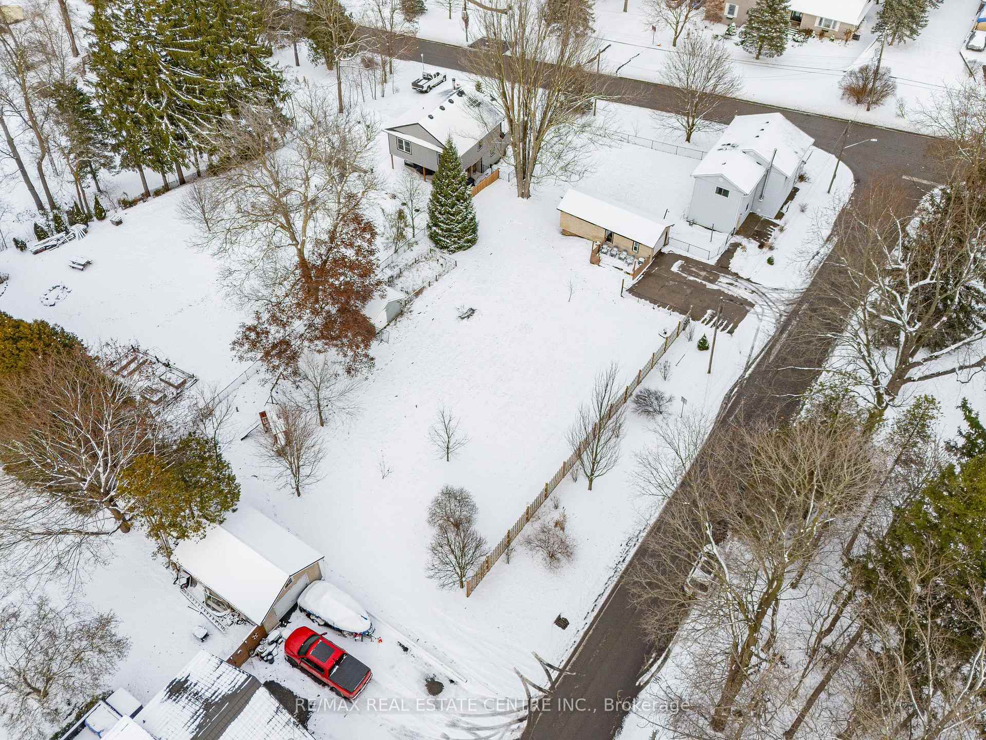Photo 35 of 11 Princess Street, Brant, South Dumfries — HOMEH
