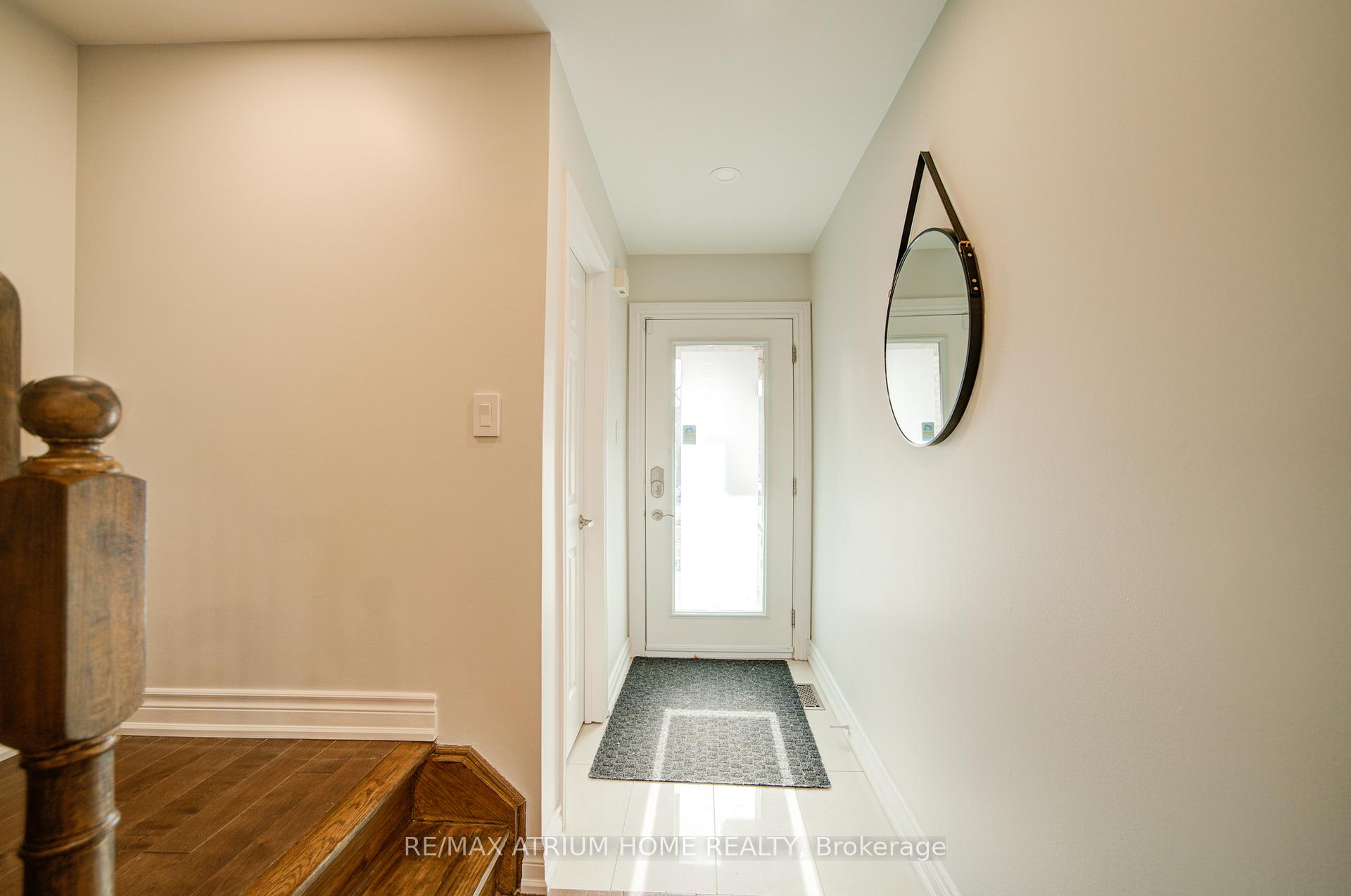 Photo 4 of 20 Maple Sugar Lane, Vaughan, Patterson — HOMEH