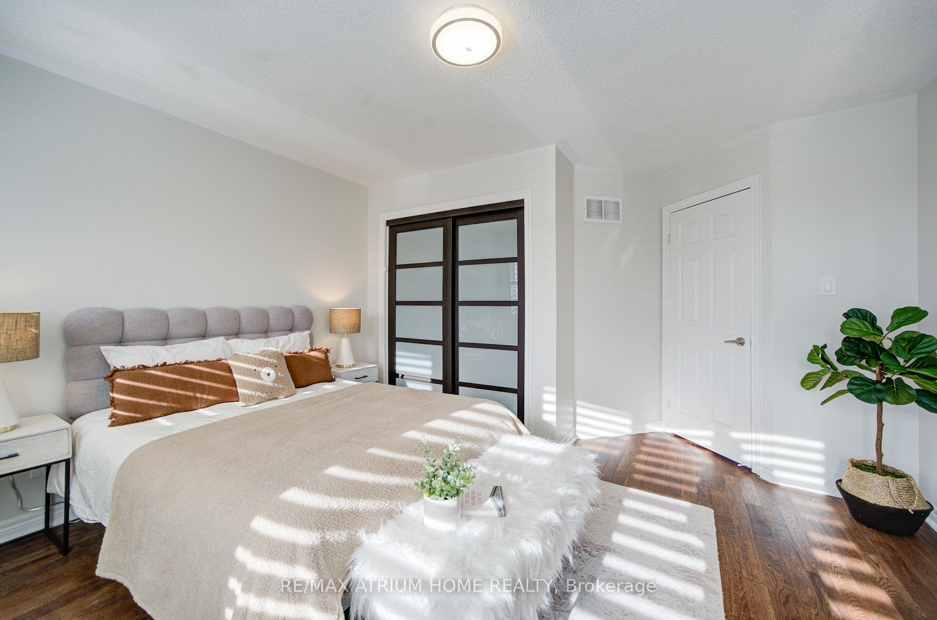 Photo 13 of 20 Maple Sugar Lane, Vaughan, Patterson — HOMEH