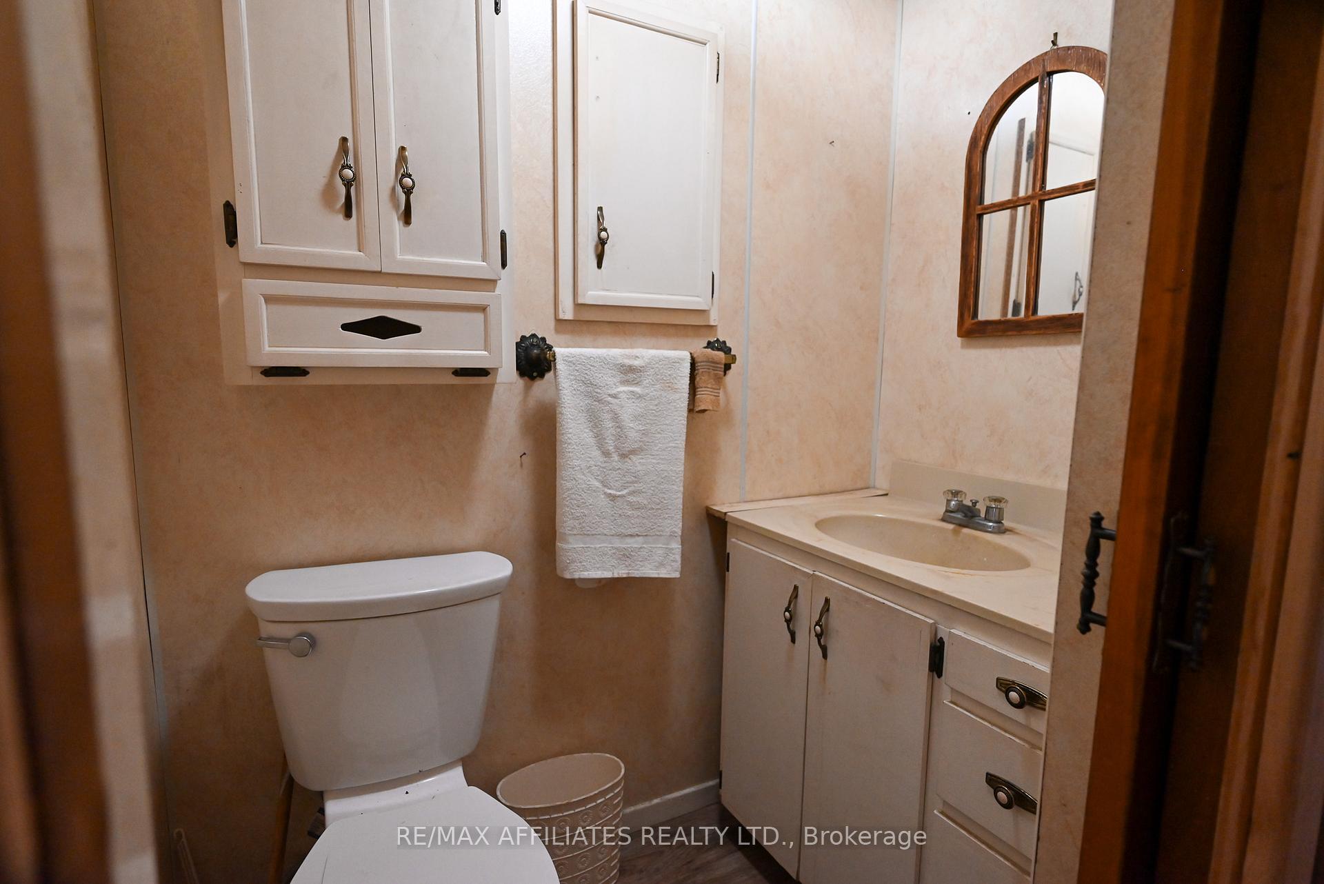Photo 11 of 1018 Folger Road, Frontenac, Frontenac North — HOMEH