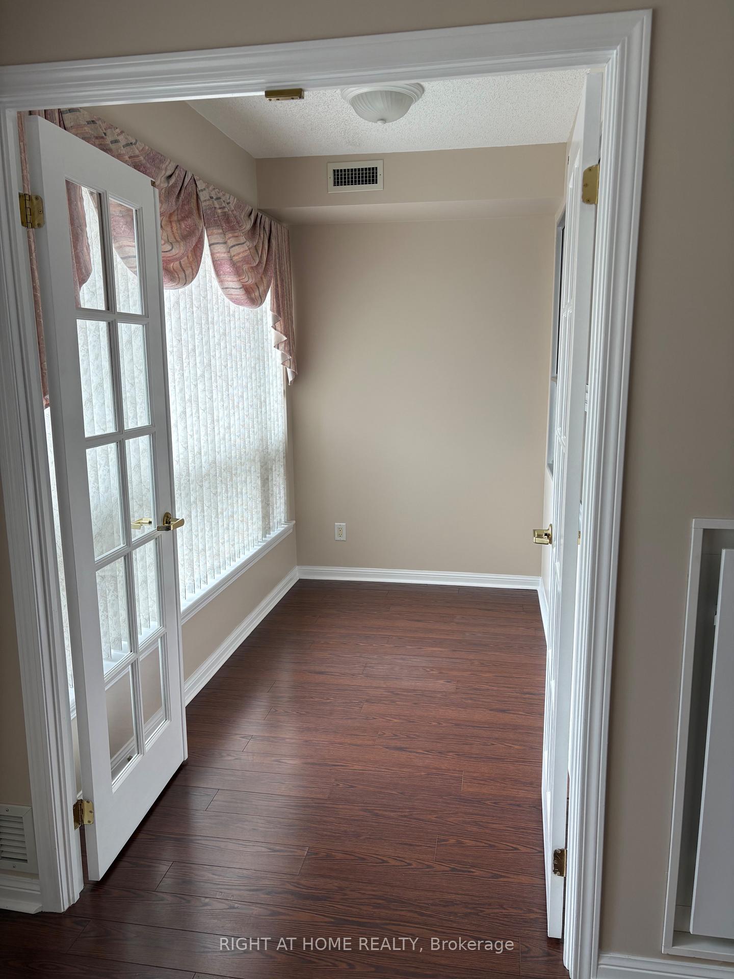 Photo 7 of Unit 201, 90 Dean Avenue, Barrie, Painswick South — HOMEH