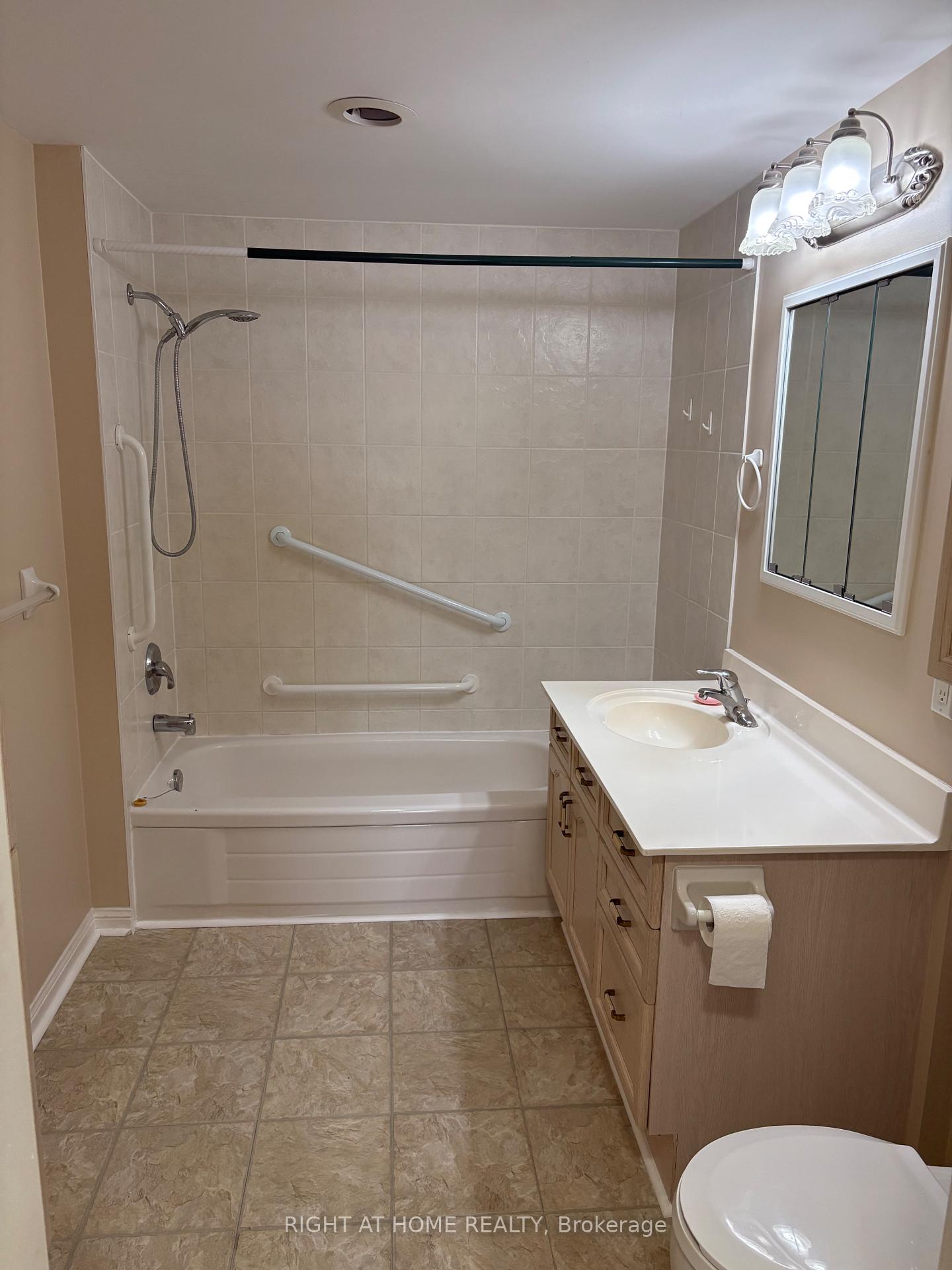Photo 30 of Unit 201, 90 Dean Avenue, Barrie, Painswick South — HOMEH