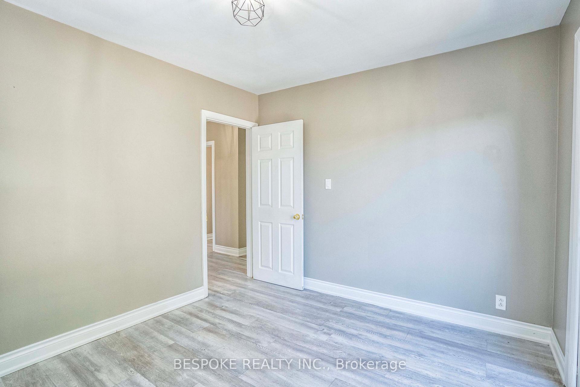 Photo 3 of Unit MAIN, 351 Highland Avenue, Oshawa, Central — HOMEH