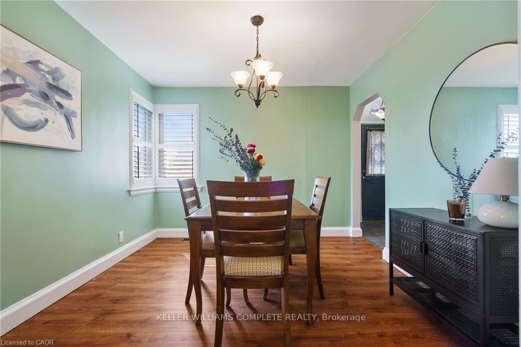 Photo 11 of 3 Montrose Avenue, Hamilton, Rosedale — HOMEH