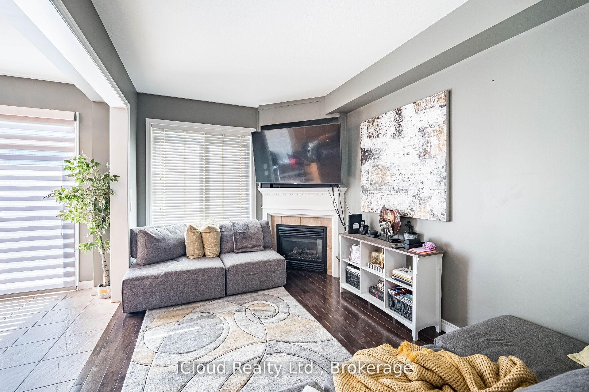 Photo 16 of Unit 20, 45 Seabreeze Crescent, Hamilton, Stoney Creek — HOMEH