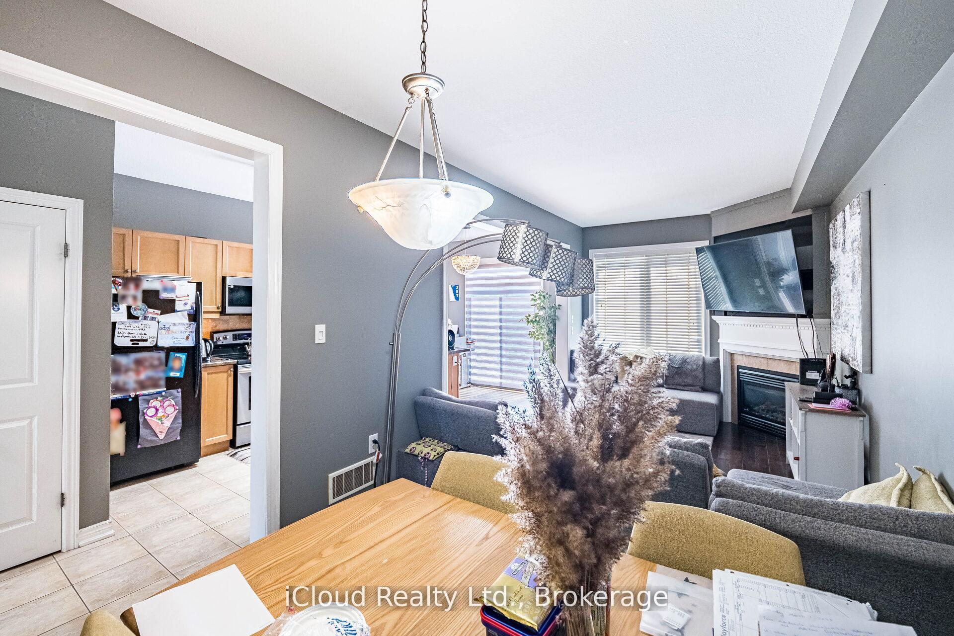 Photo 9 of Unit 20, 45 Seabreeze Crescent, Hamilton, Stoney Creek — HOMEH