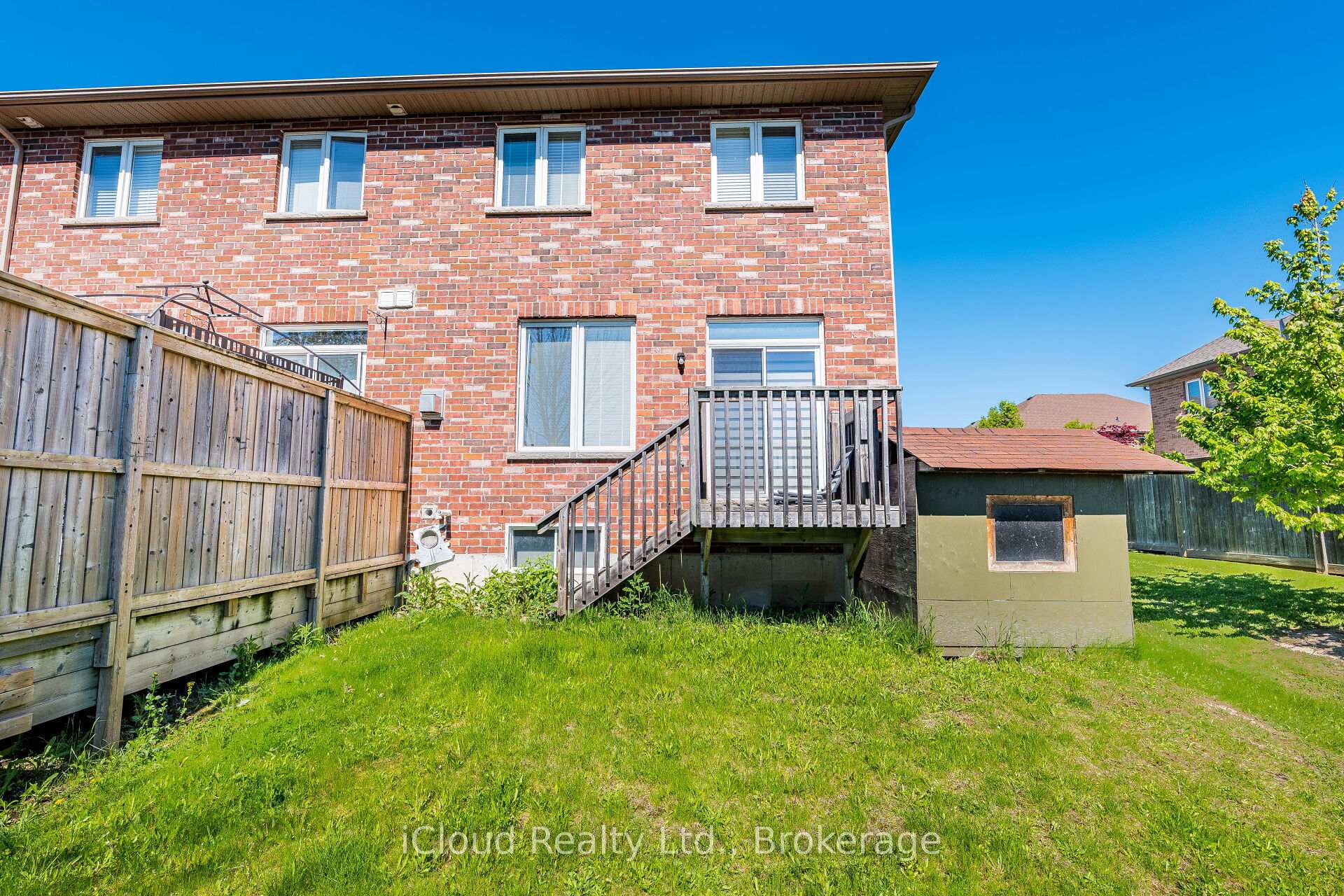 Photo 12 of Unit 20, 45 Seabreeze Crescent, Hamilton, Stoney Creek — HOMEH