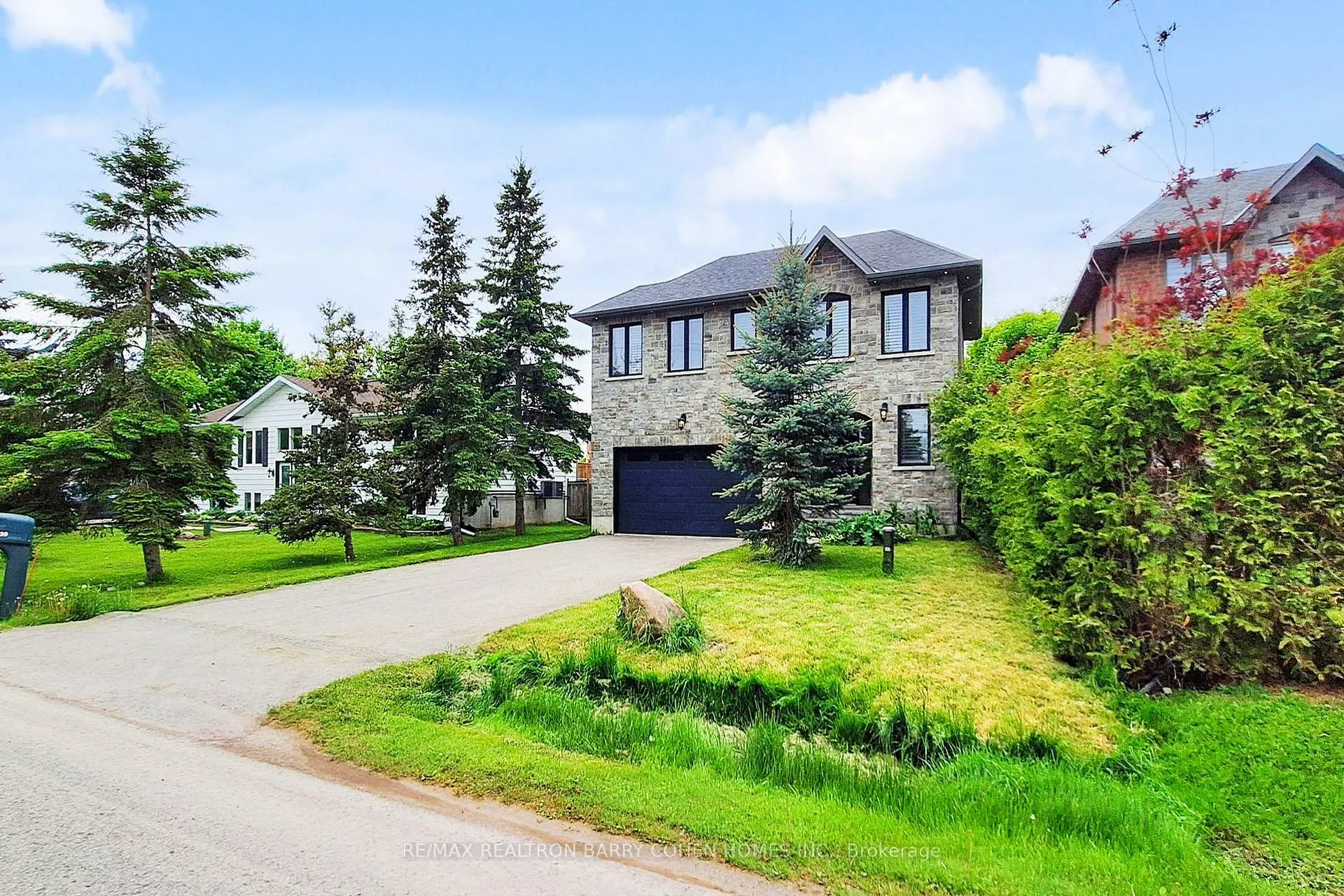 Front of 530 Duclos Point Road
