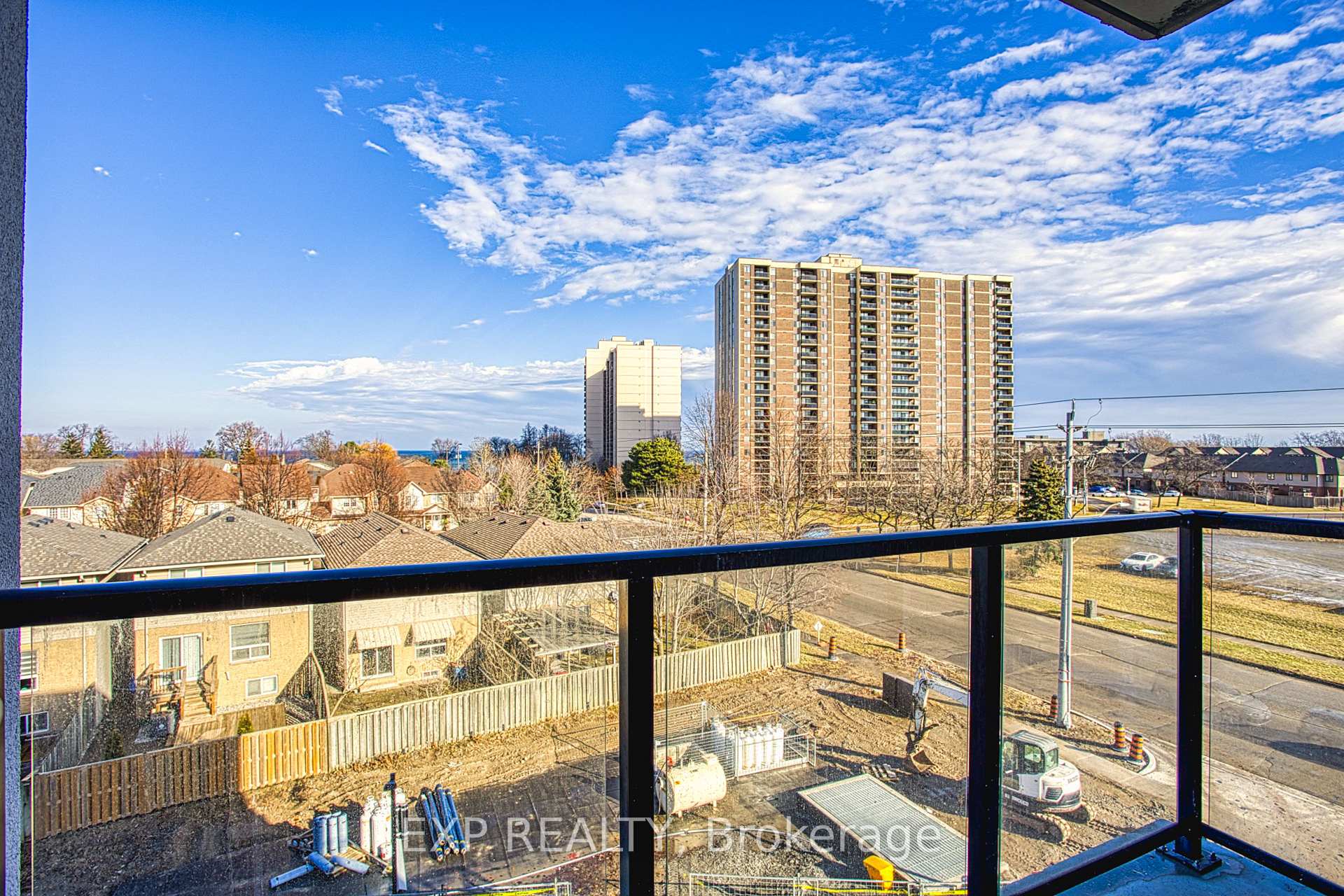 Photo 2 of Unit 411, 461 Green Road, Hamilton, Lakeshore — HOMEH