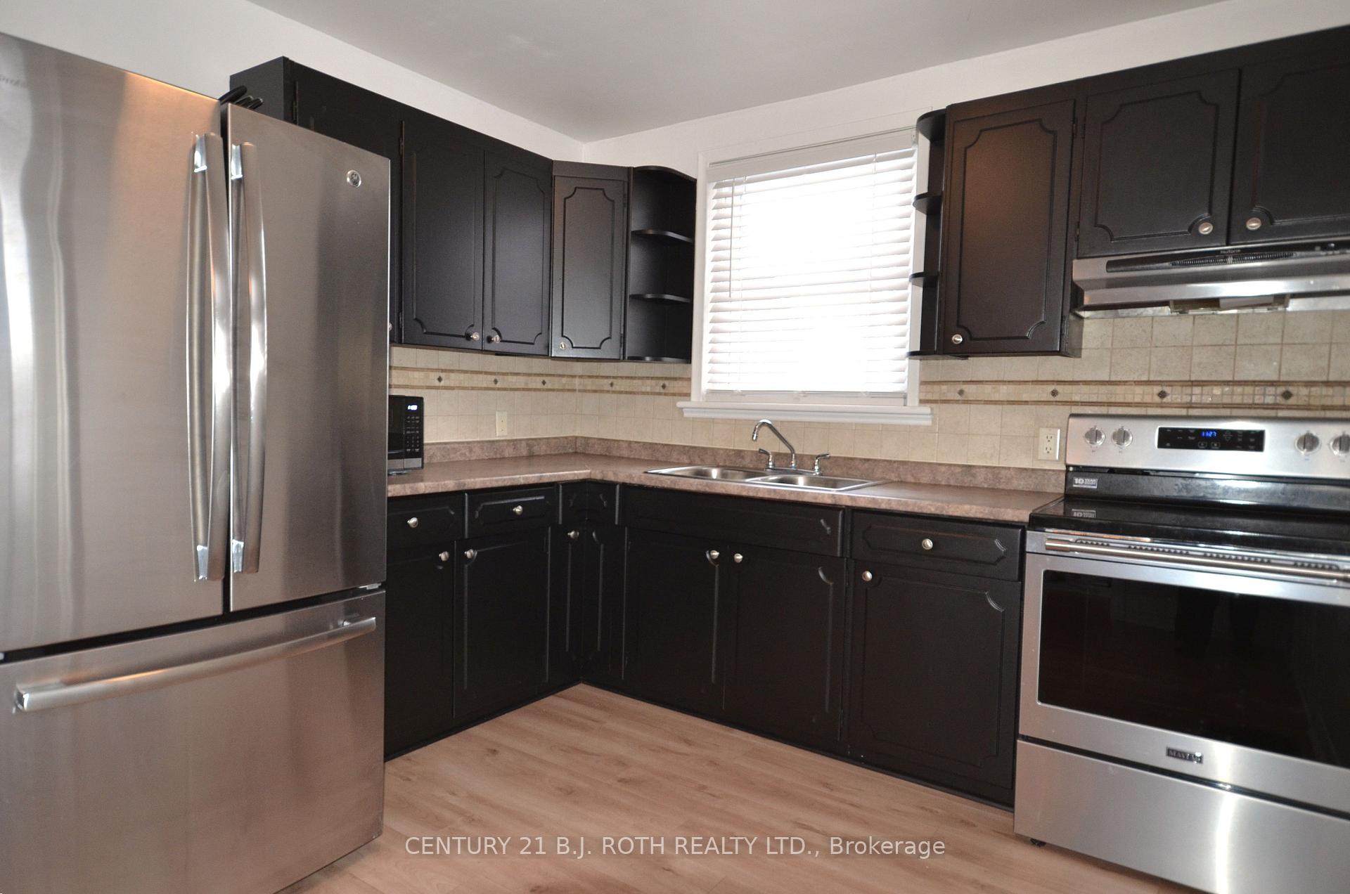 Photo 15 of 203 Summerhill Avenue, Hamilton, Glenview — HOMEH