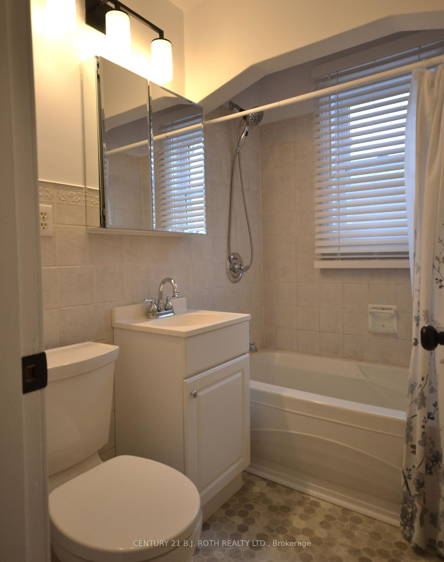 Photo 34 of 203 Summerhill Avenue, Hamilton, Glenview — HOMEH