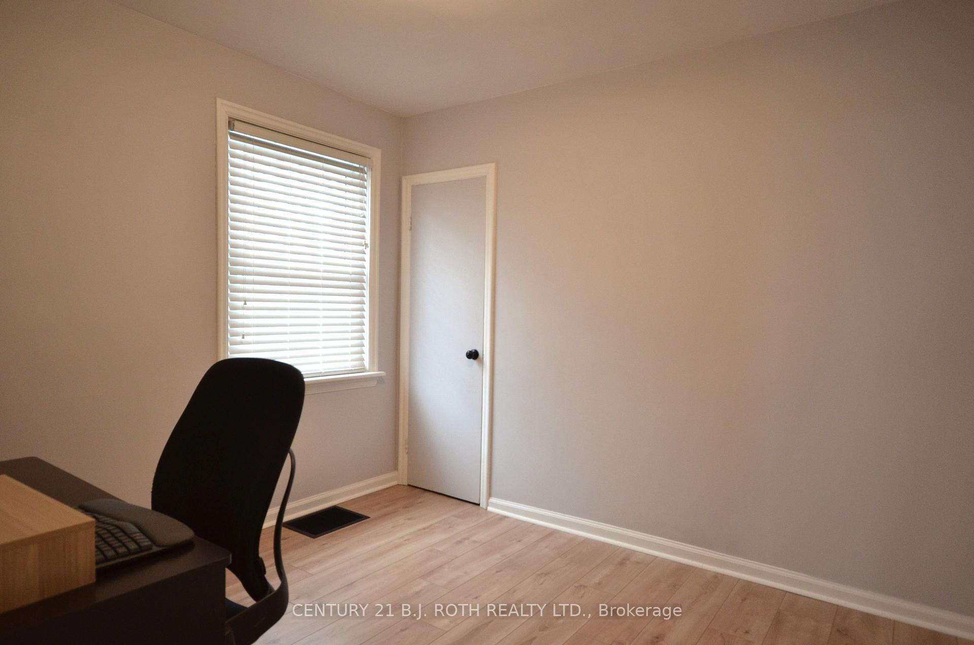 Photo 5 of 203 Summerhill Avenue, Hamilton, Glenview — HOMEH
