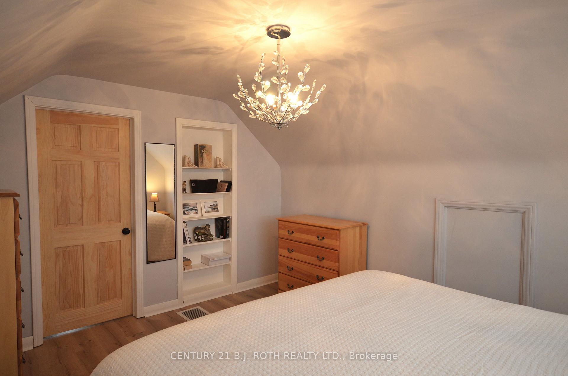 Photo 28 of 203 Summerhill Avenue, Hamilton, Glenview — HOMEH