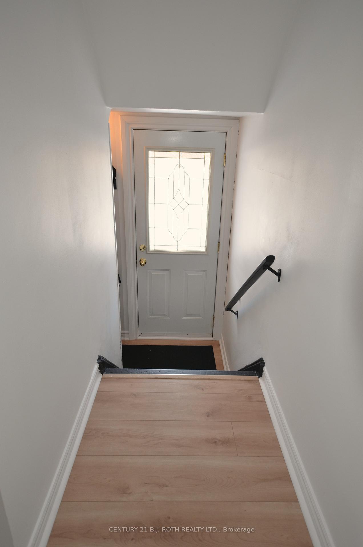 Photo 20 of 203 Summerhill Avenue, Hamilton, Glenview — HOMEH