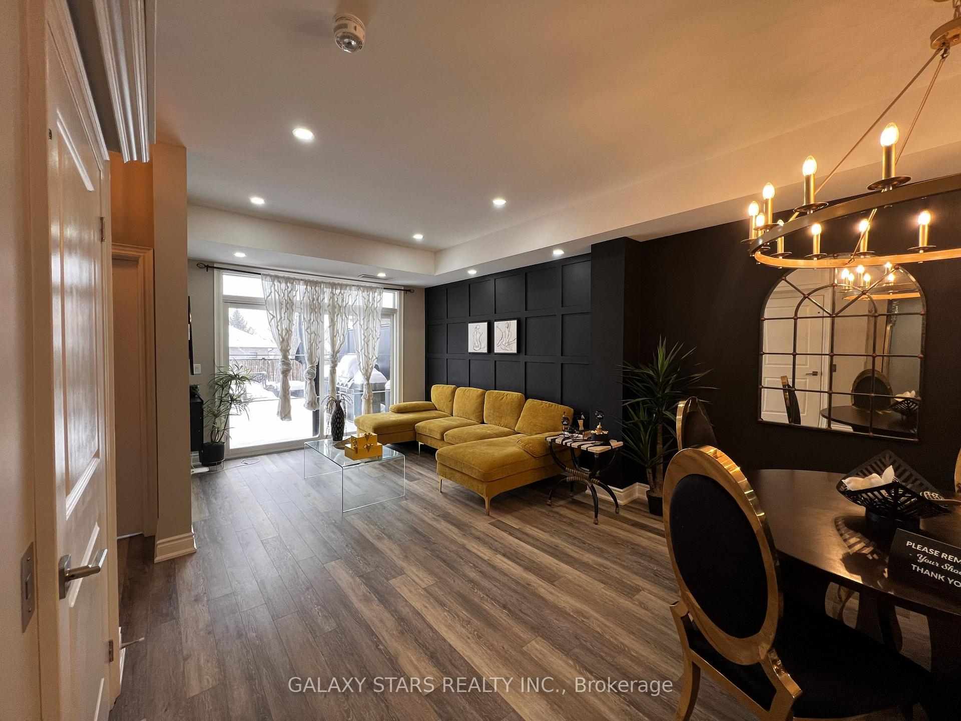 Photo 17 of Unit 210, 17 Baldwin Street, Whitby, Brooklin — HOMEH