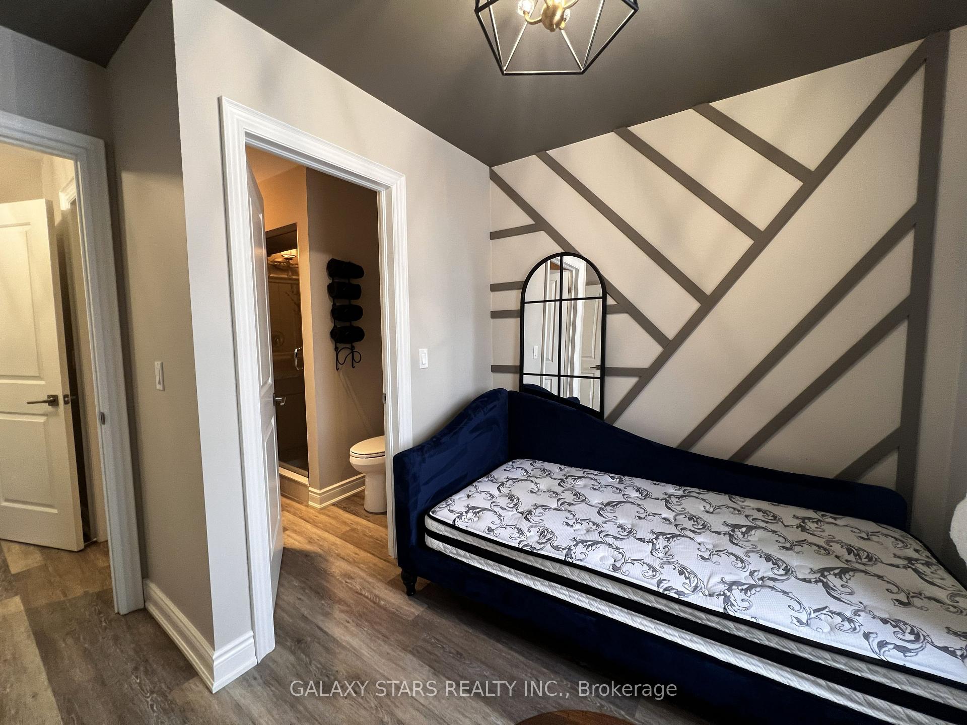Photo 16 of Unit 210, 17 Baldwin Street, Whitby, Brooklin — HOMEH