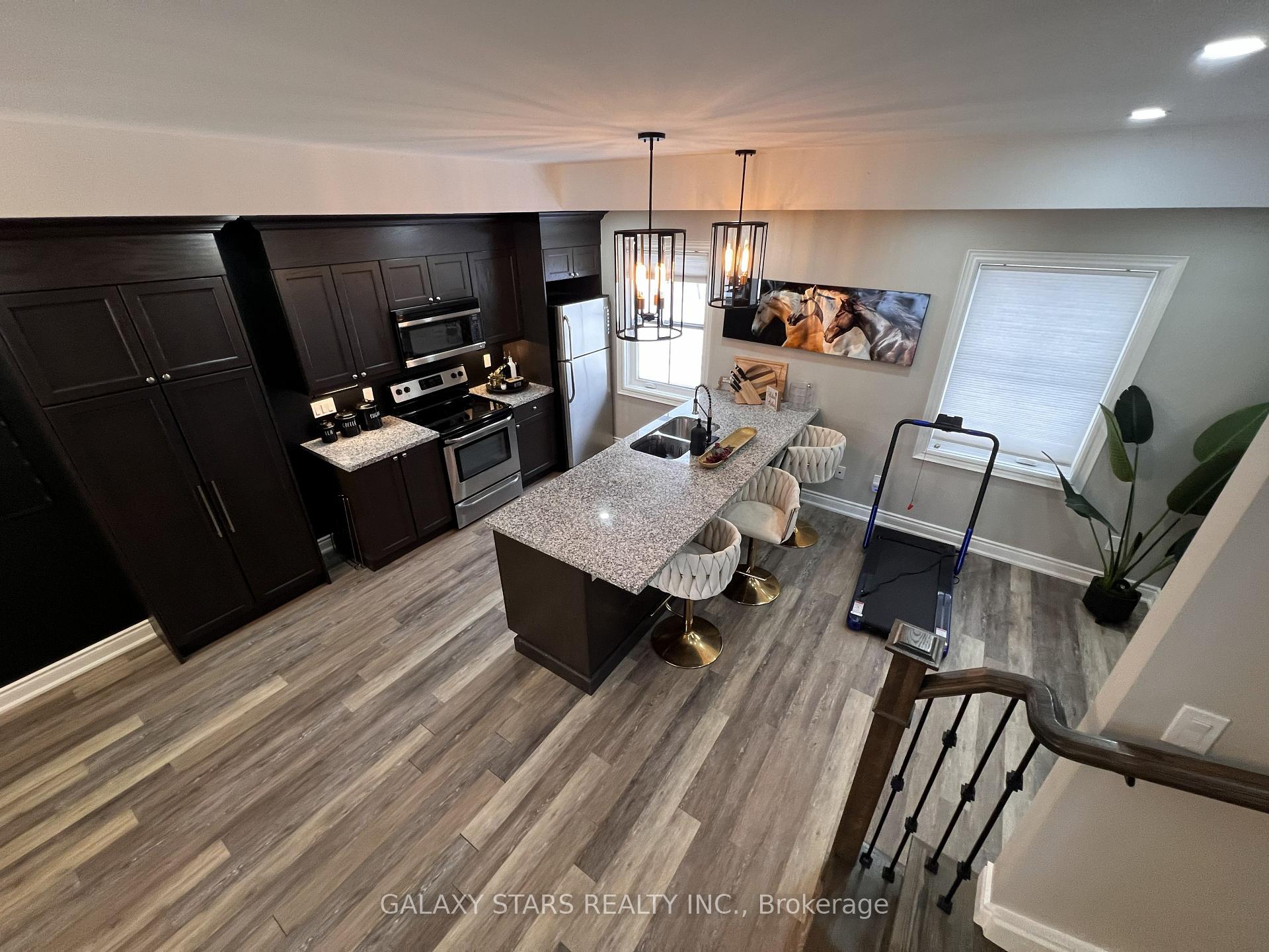Photo 31 of Unit 210, 17 Baldwin Street, Whitby, Brooklin — HOMEH