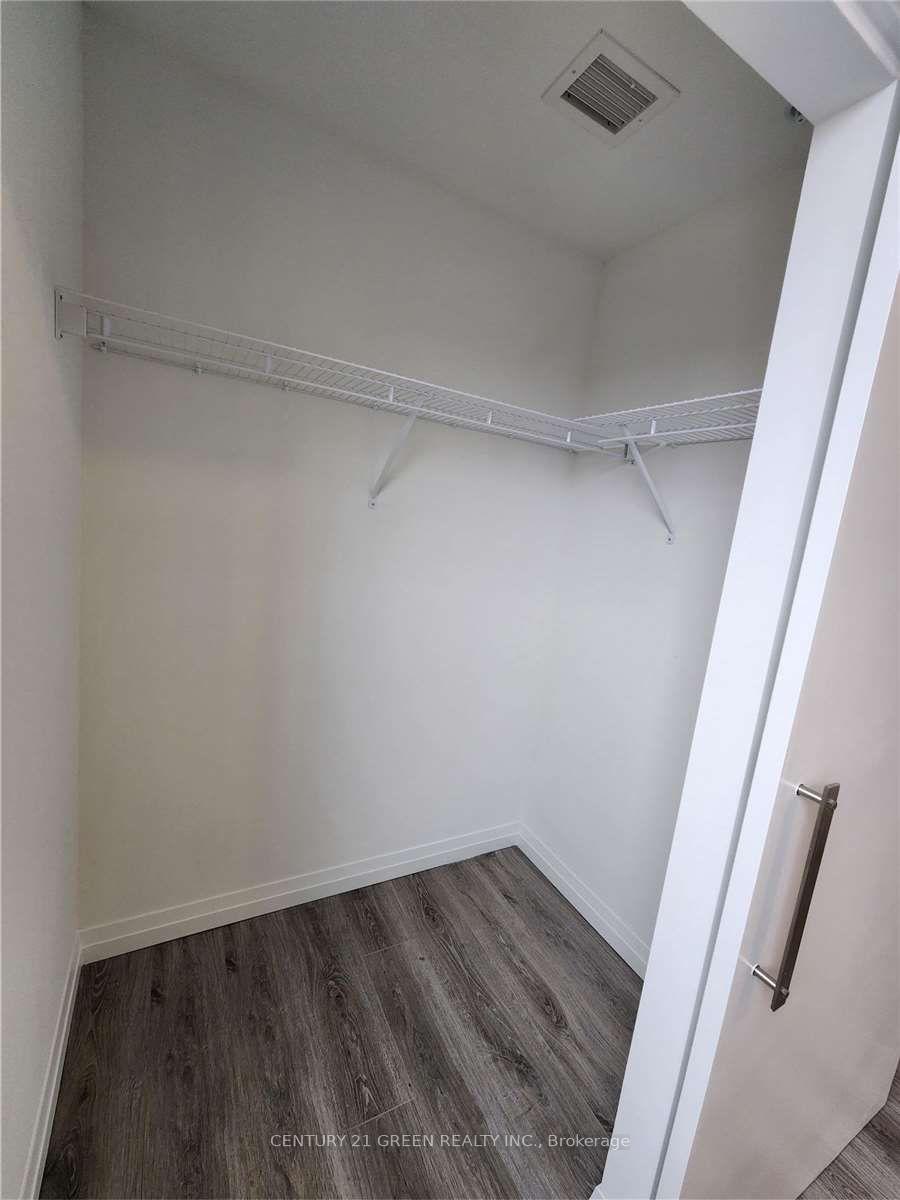 Photo 10 of Unit 708, 108 Garment Street, Kitchener, City Commercial Core — HOMEH