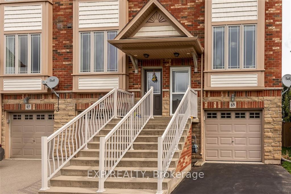Photo 3 of 69 Willow Lane N, Grimsby, Grimsby West — HOMEH