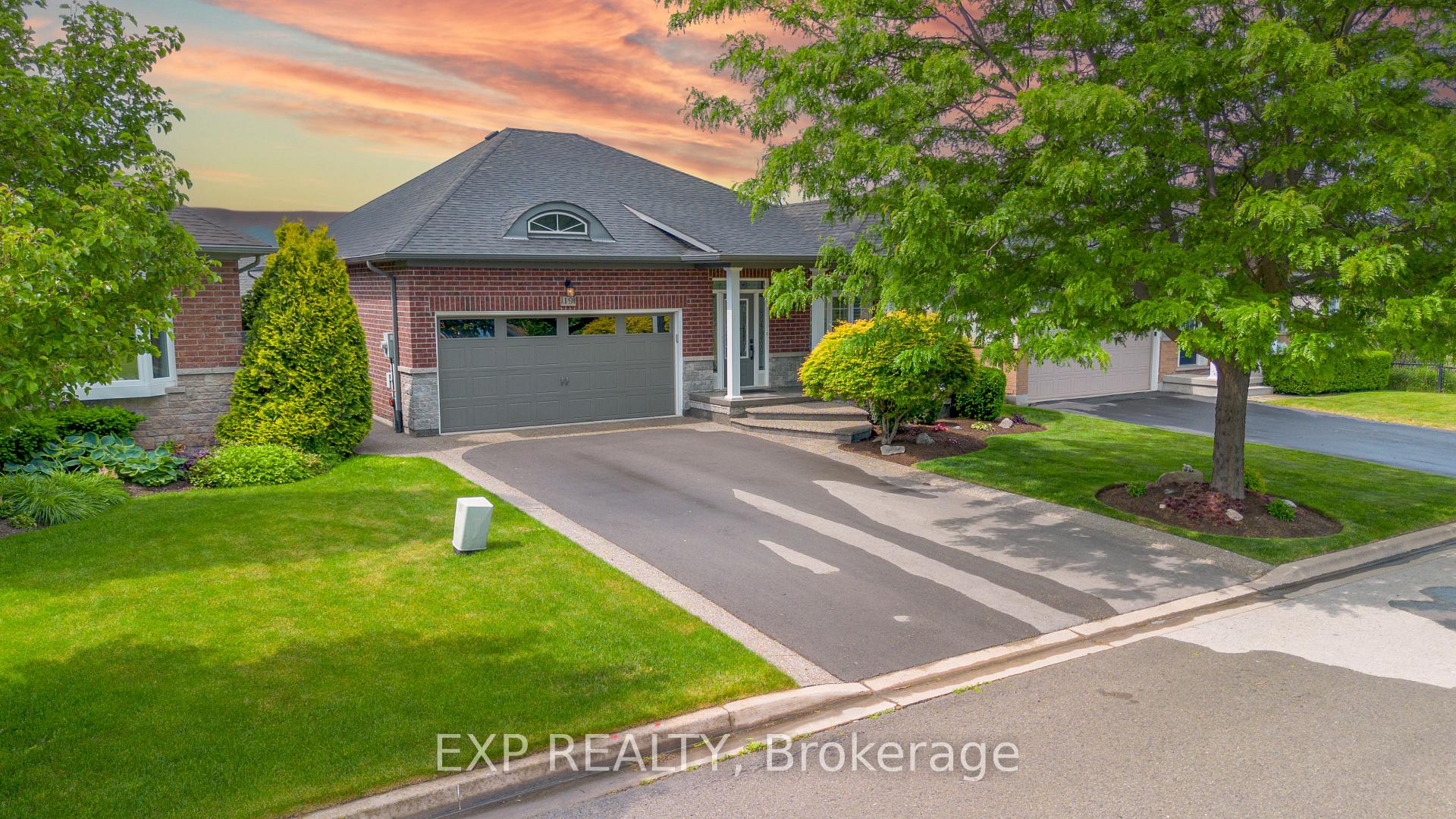 Photo 1 of 19 Sidare Court, Grimsby, Grimsby Beach — HOMEH