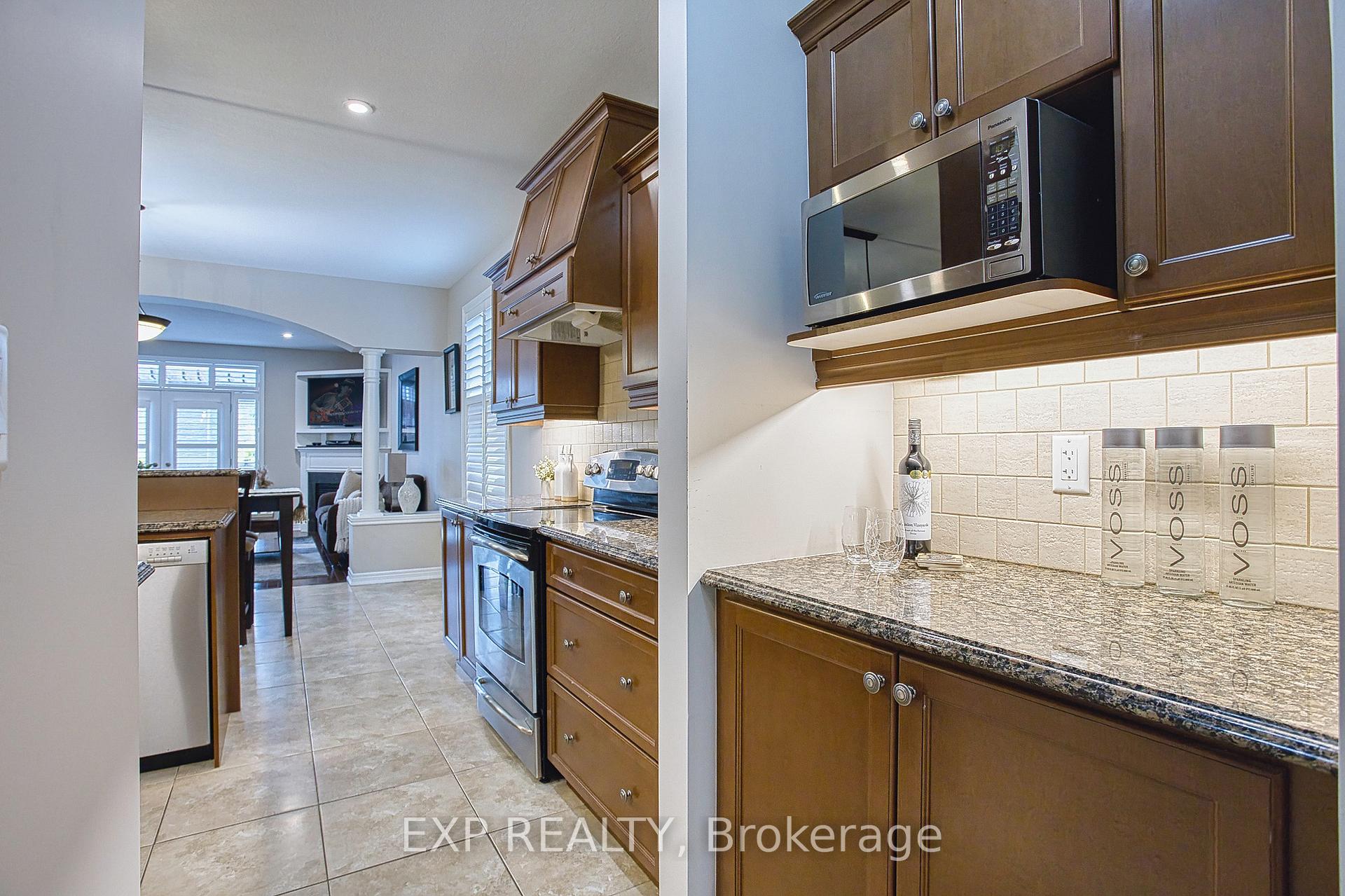 Photo 10 of 19 Sidare Court, Grimsby, Grimsby Beach — HOMEH
